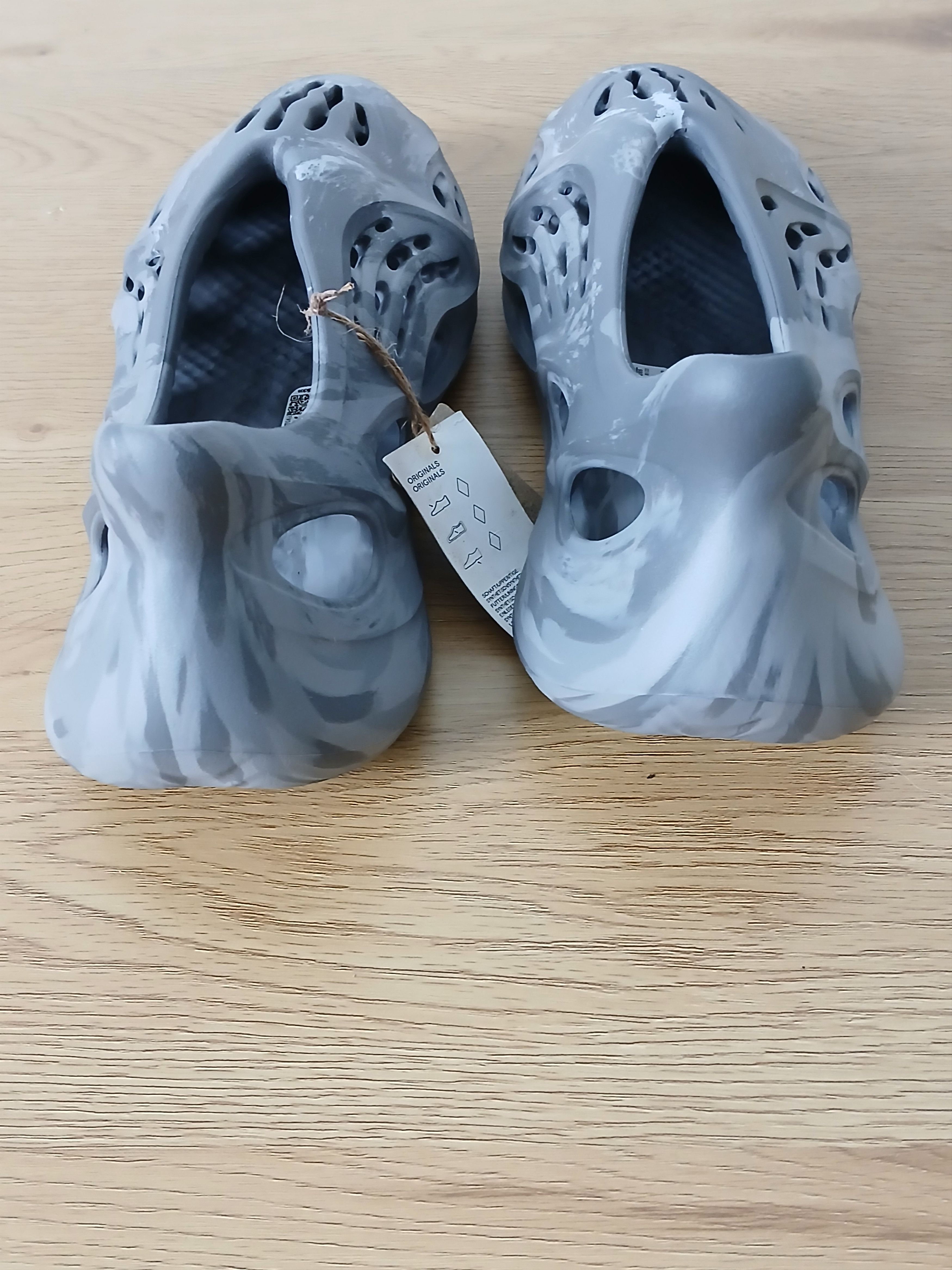 Adidas × Kanye West × Yeezy New Adidas Yeezy Foam Runner Size US 11 / EU 44 - 4 Thumbnail