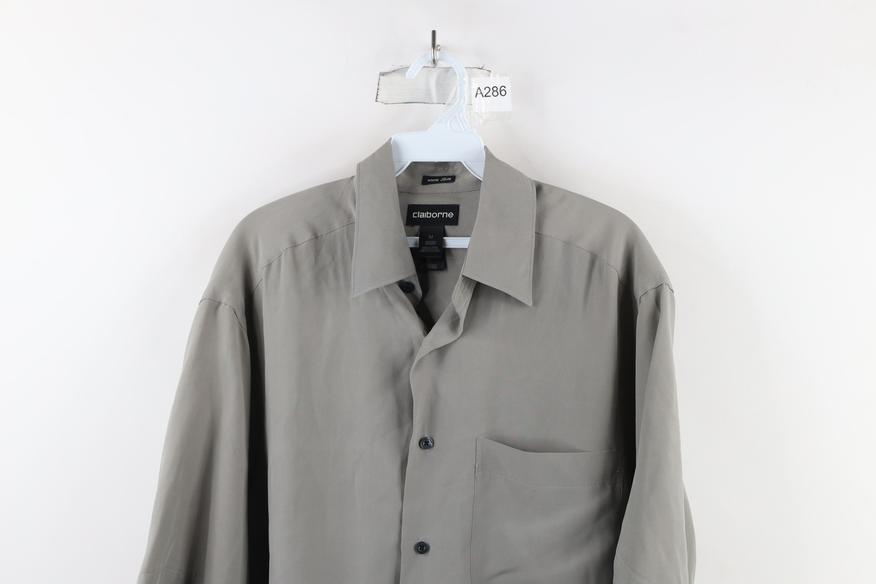 Vintage Vintage 90s Streetwear Short Sleeve Collared Button Shirt Size US M / EU 48-50 / 2 - 2 Thumbnail