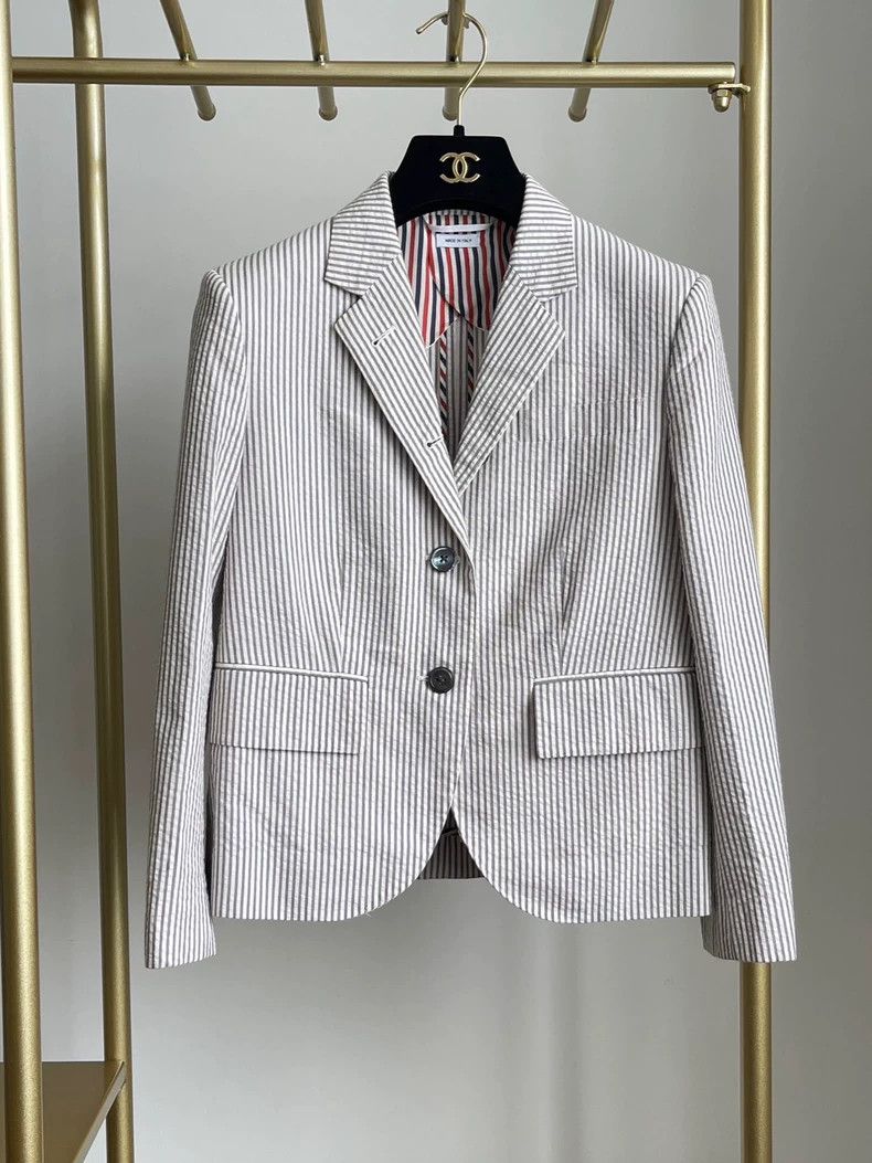 Thom Browne Thom Browne Gray and white striped suit Size 40S - 1 Thumbnail