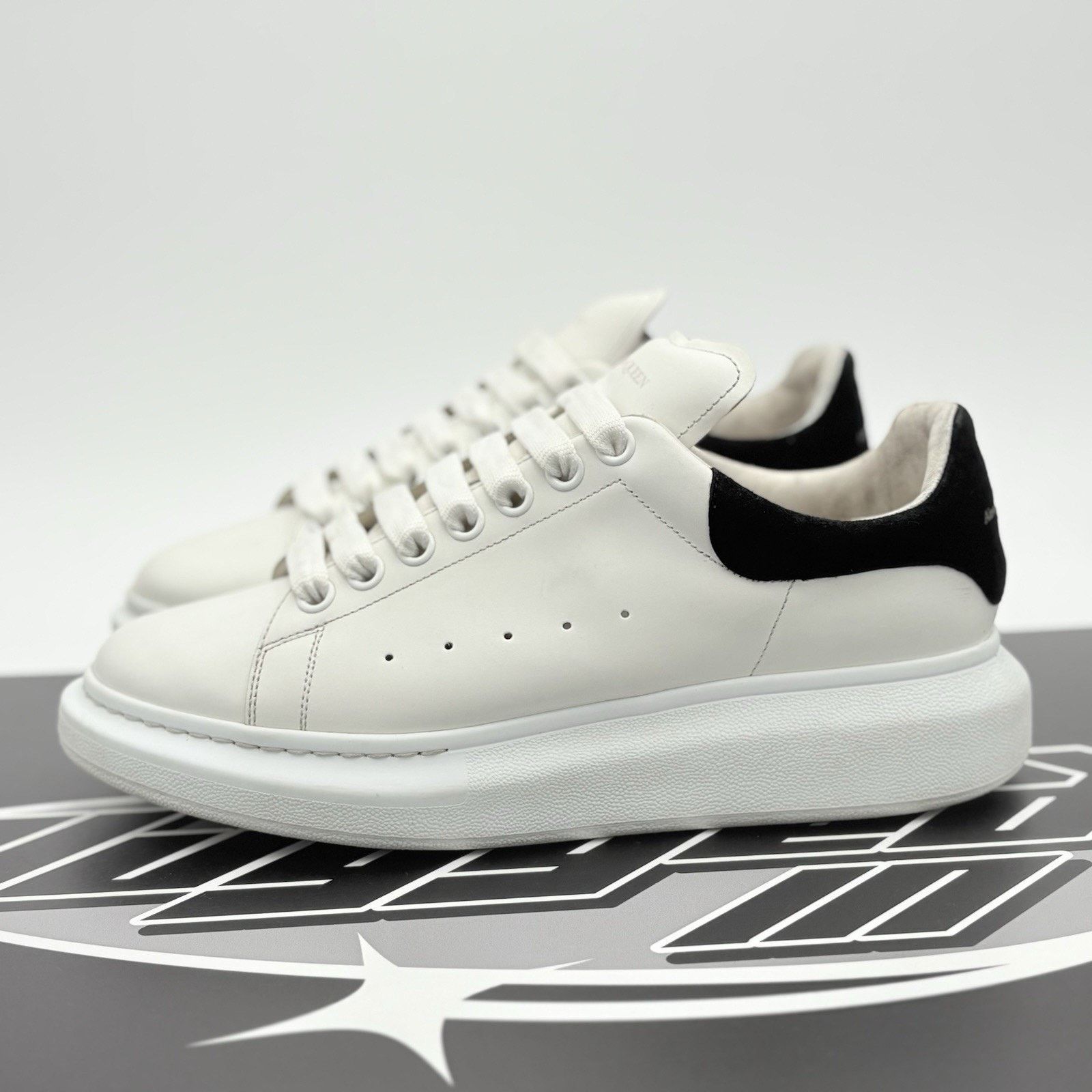 Alexander McQueen Alexander McQueen ' White Black ' | GREAT CONDITION! Size US 8 / EU 41 - 1 Thumbnail