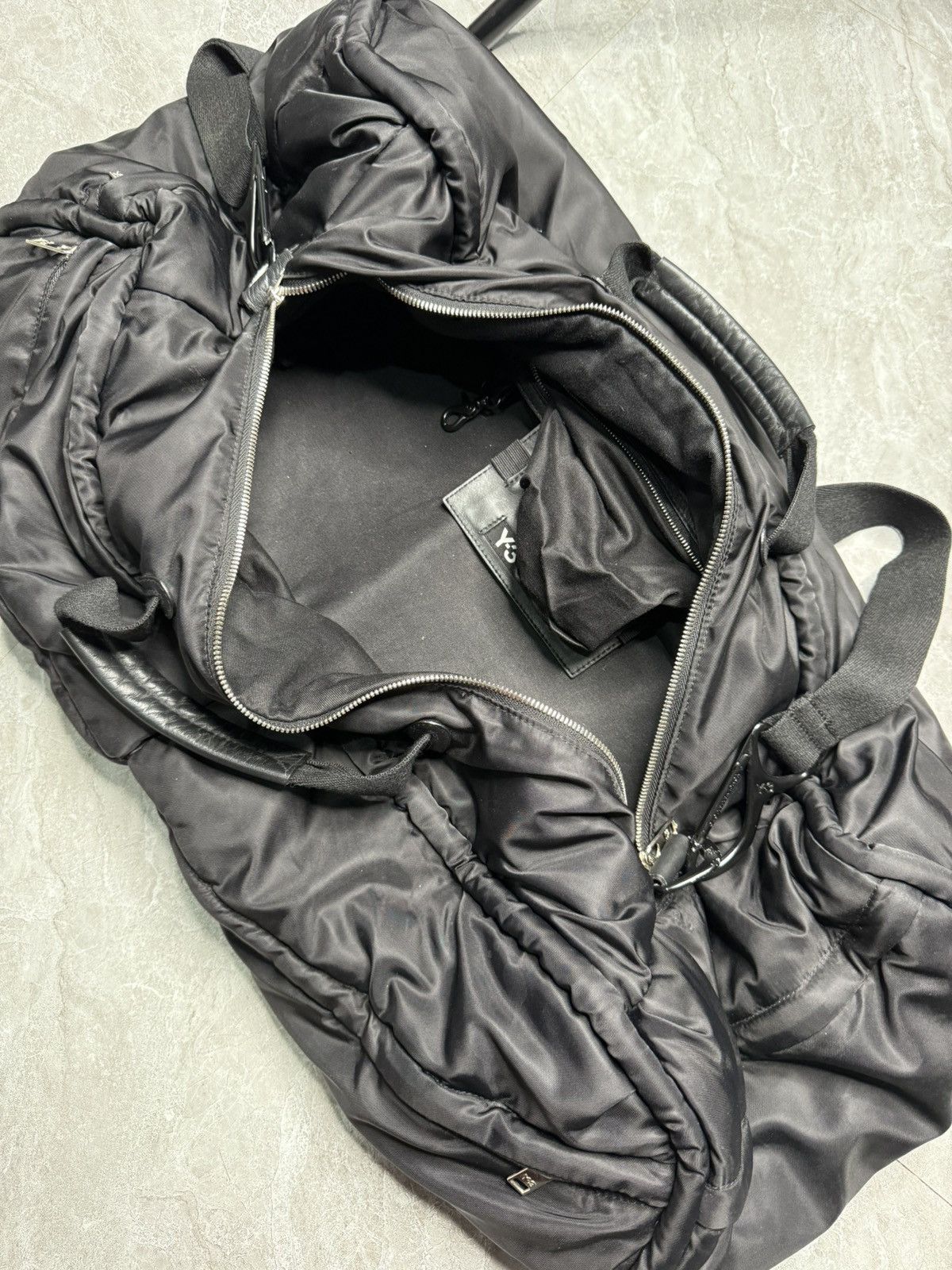 Y-3 Y-3 x Adidas By yohji Yamamoto 2 way Multi pocket Duffle Bag Size ONE SIZE - 8 Thumbnail
