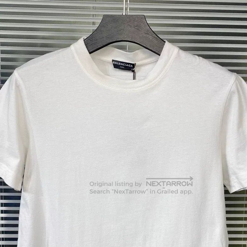 Balenciaga Balenciaga White Short Sleeve T-Shirt with Back Label Lett Size US S / EU 44-46 / 1 - 5 Thumbnail