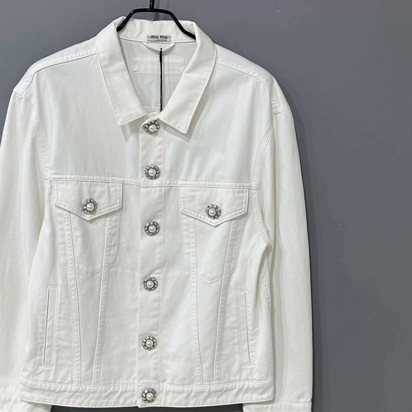 Miu Miu MIU MIU Pearl & Crystal Button Denim Jacket Women's 36 Size XS / US 0-2 / IT 36-38 - 2 Thumbnail