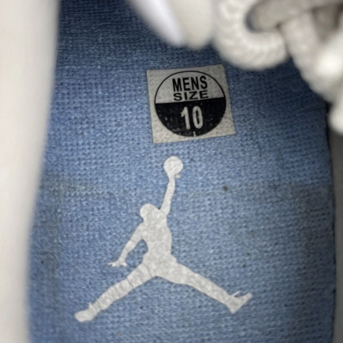 Jordan Brand Jordan 11 Retro Low University Blue 2017 528895-106 UNC Rare Size US 10 / EU 43 - 6 Thumbnail