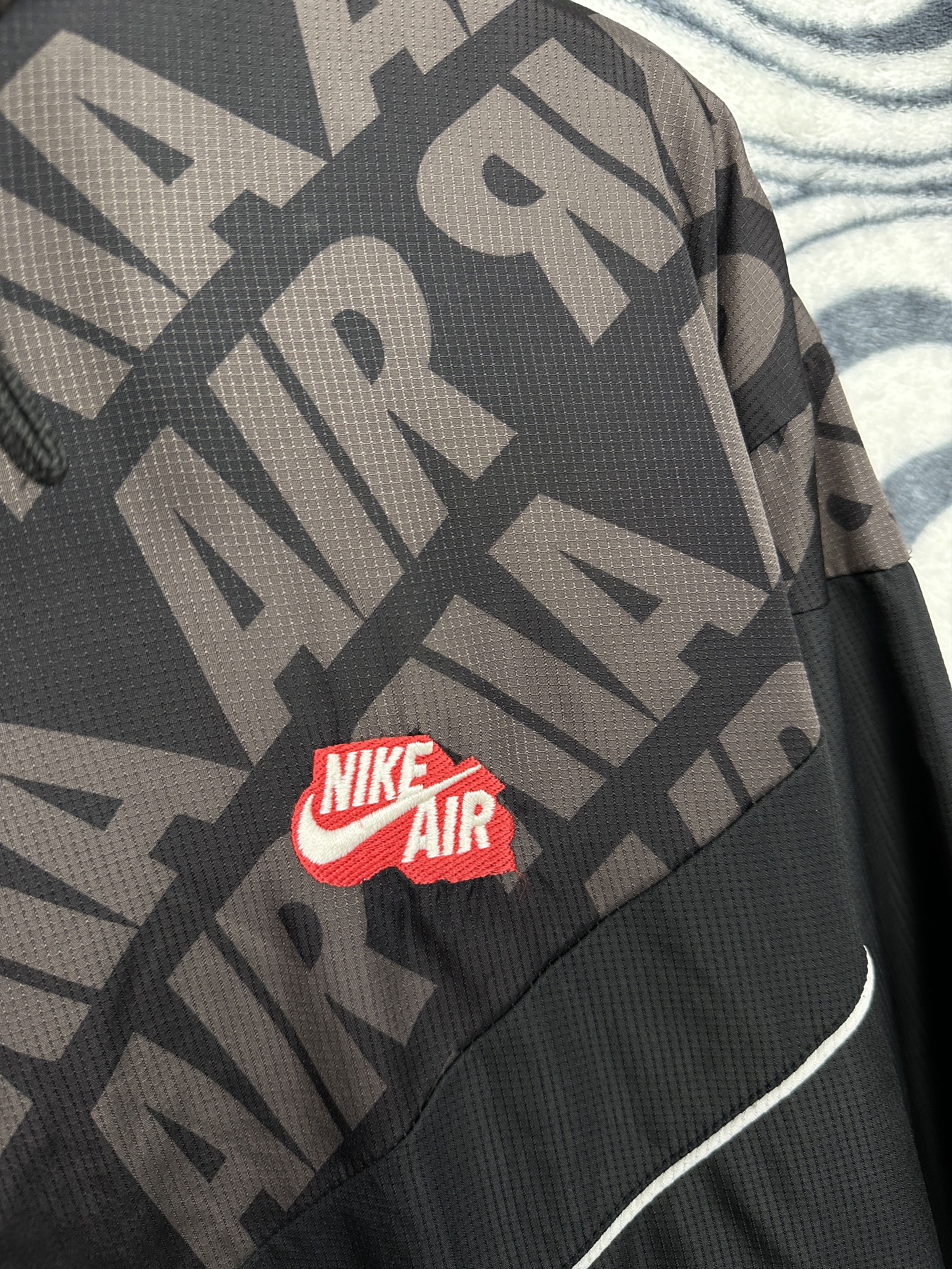 Nike Nike Air Vintage Mens Windbreaker Track Top Jacket Y2K Drill Size US XL / EU 56 / 4 - 3 Thumbnail