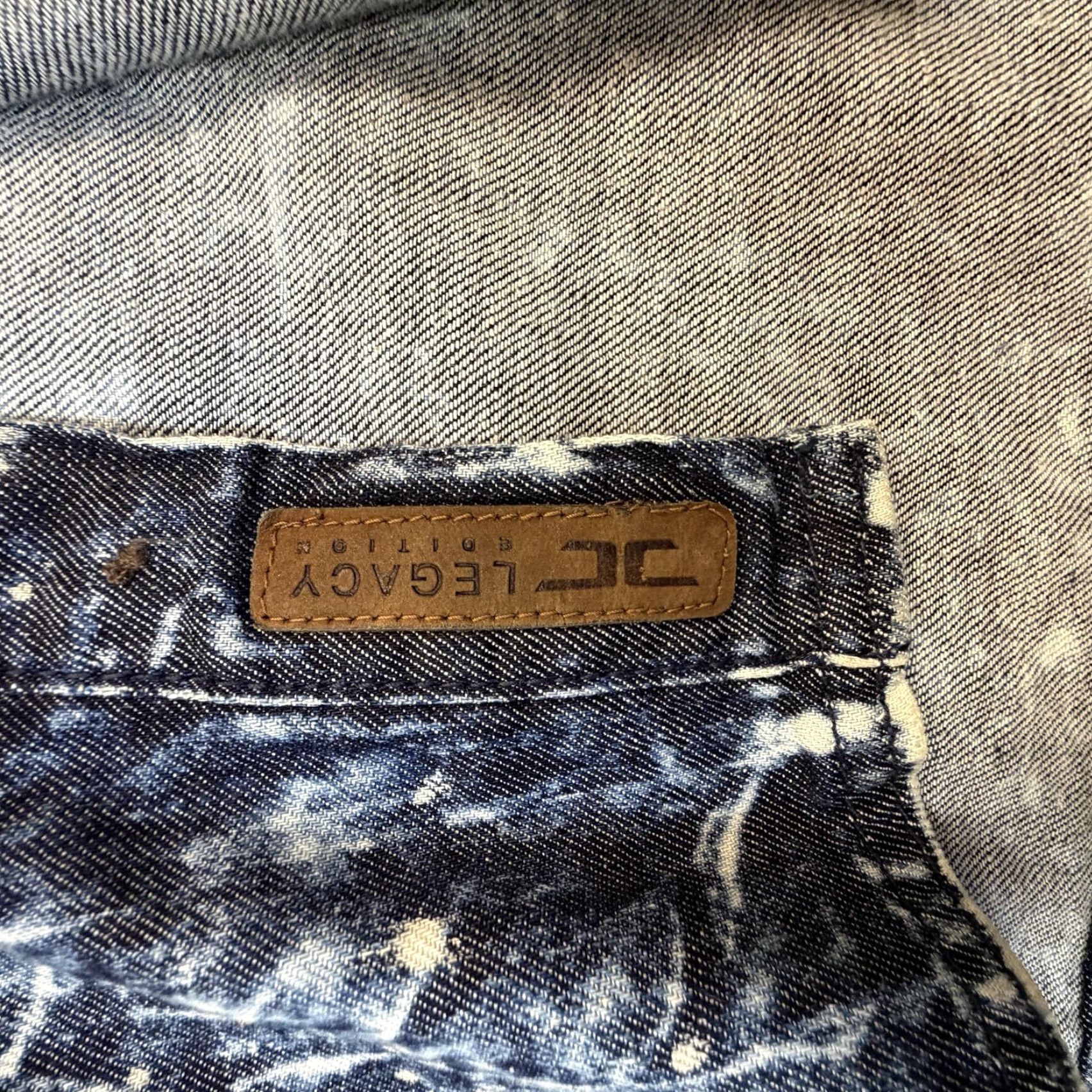 Jordan Craig VINTAGE Jordan Craig Denim Shirt Mens 2XL Blue Legacy Acid Wash Distressed Splatter Size US XXL / EU 58 / 5 - 6 Thumbnail