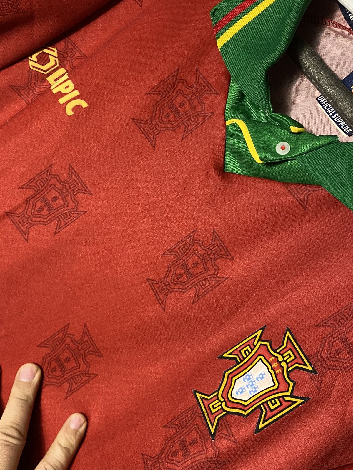 Vintage 1995 Vintage Portugal Soccer Football Jersey Olympic Size US S / EU 44-46 / 1 - 2 Thumbnail