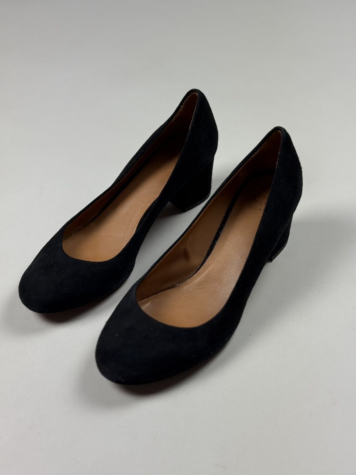 Sezane Les Souliers Sezane Ladies Suede Pump Block Heels Shoes Size US 7 / IT 37 - 13 Thumbnail