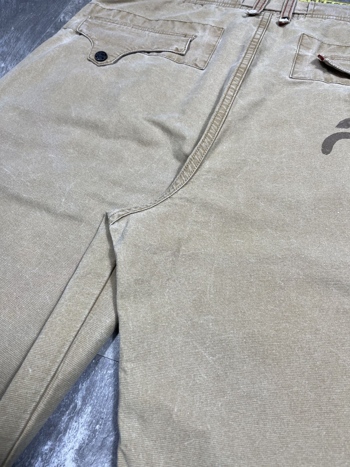 Levi's Levi’s Vintage Rare Beige Cargo Shorts Size 34 Size US 34 / EU 50 - 10 Thumbnail