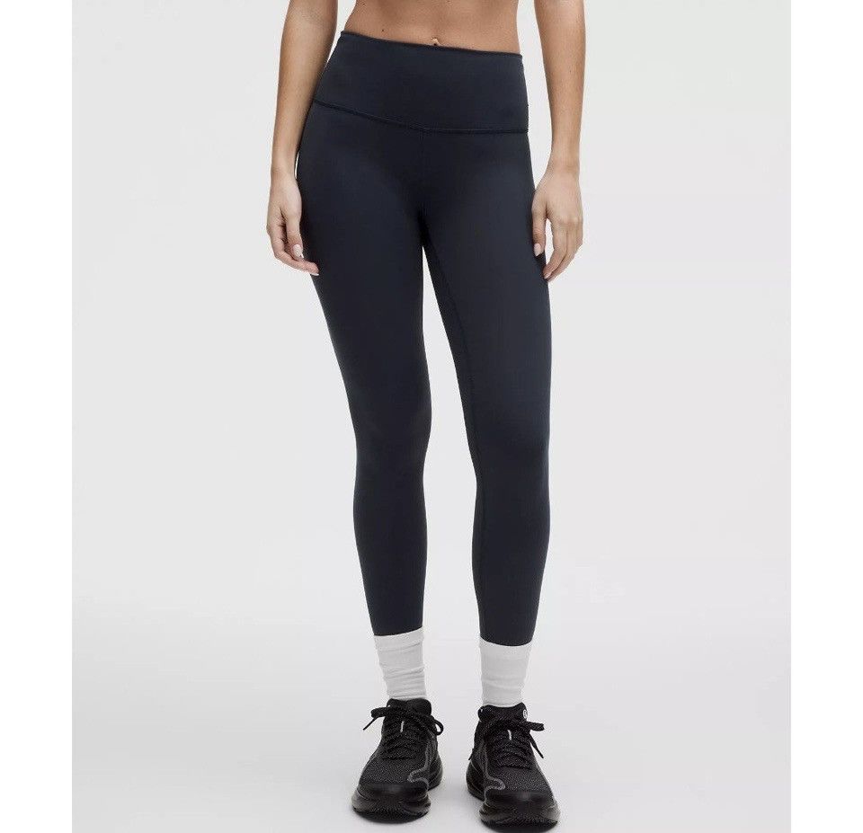 Lululemon Lululemon Wunder Train High-Rise Tight 28" Size 8 True Navy Size 30" / US 8 / IT 44 - 2 Thumbnail