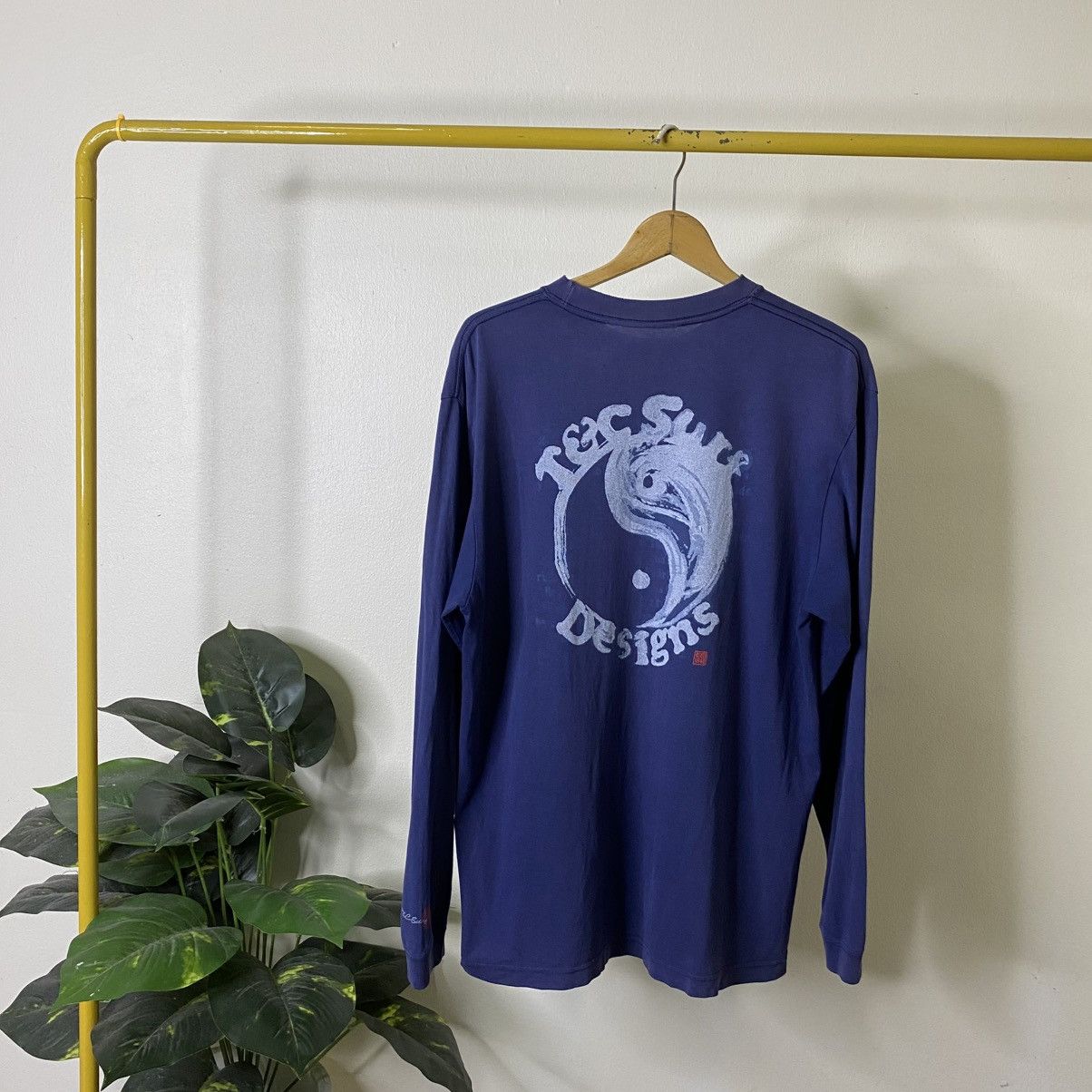 Vintage 1990s T&C Surf Designs Faded LS T Shirt Size US L / EU 52-54 / 3 - 1 Thumbnail
