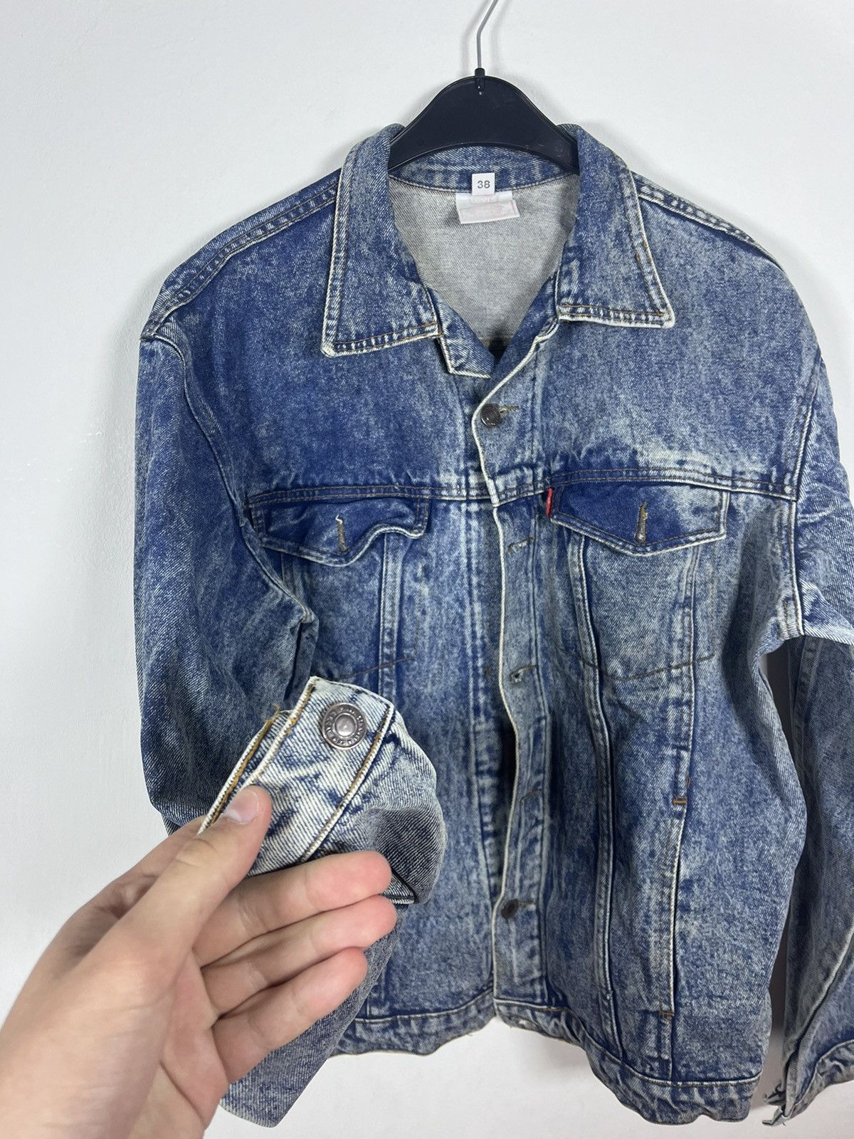 Levi's Vintage Levi’s Denim Jacket Acid Wash Jean Jacket 90’s Size US L / EU 52-54 / 3 - 10 Thumbnail