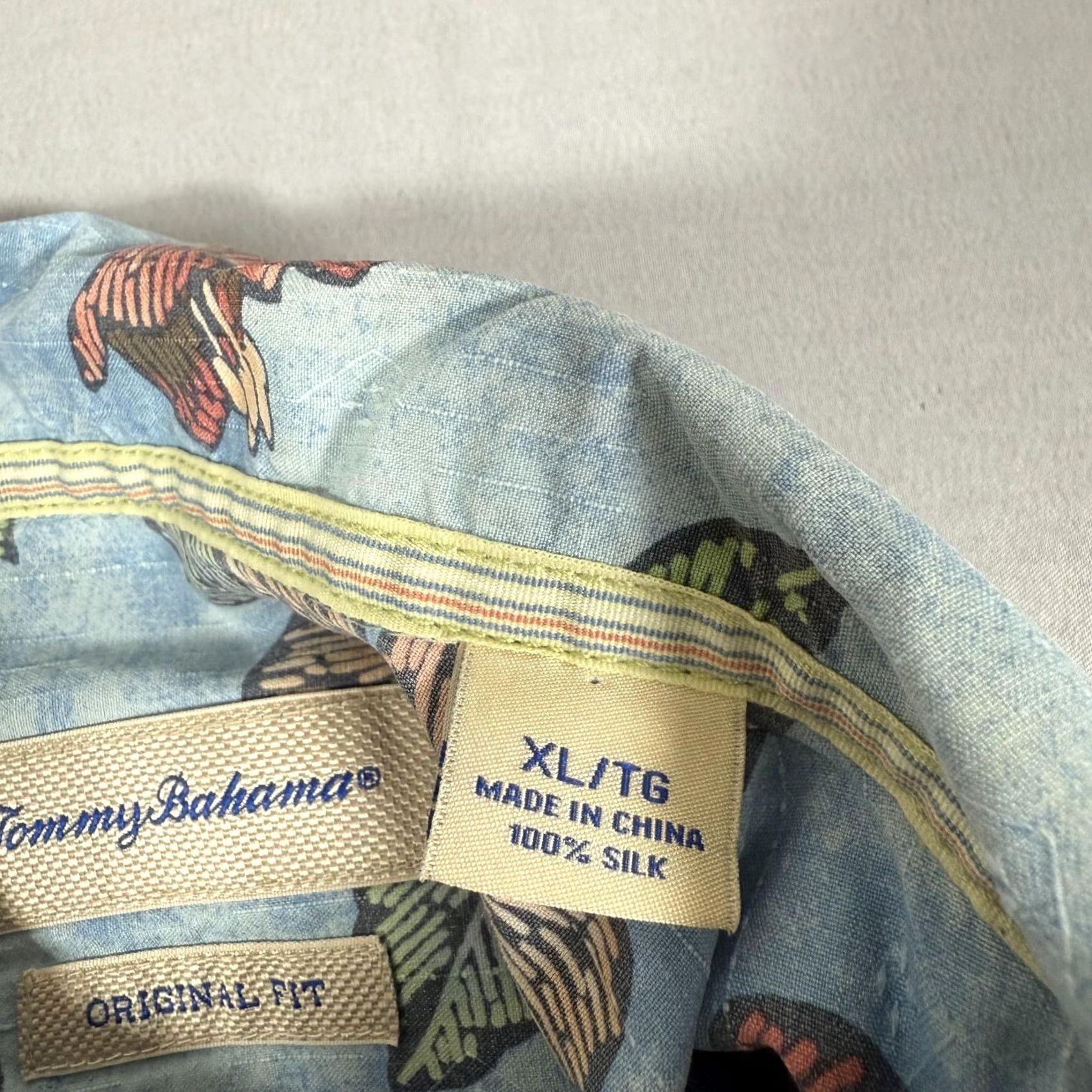 Tommy Bahama Tommy Bahama Shirt Mens XL Blue Floral Hawaiian Silk Button Up Beach Aloha Size US XL / EU 56 / 4 - 7 Thumbnail