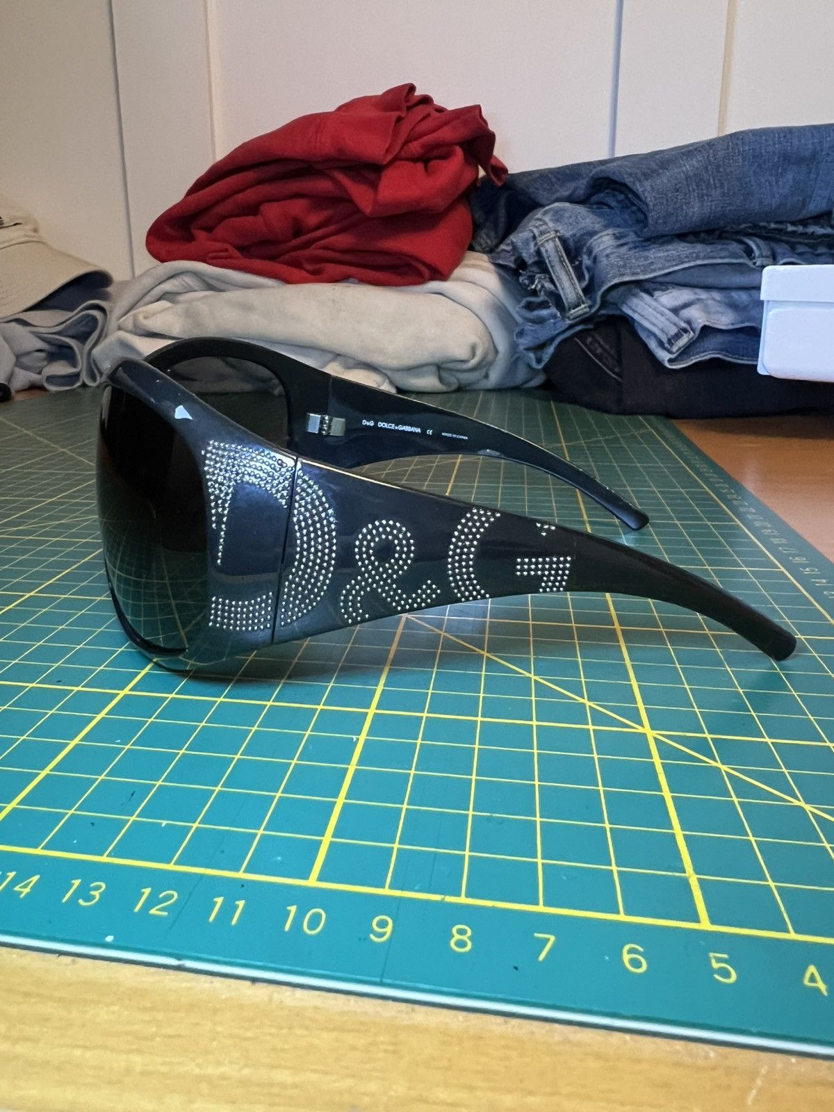 Dolce & Gabbana Vintage Dolce & Gabbana 8008 rhinestone logo ski sunglasses Size ONE SIZE - 17 Thumbnail
