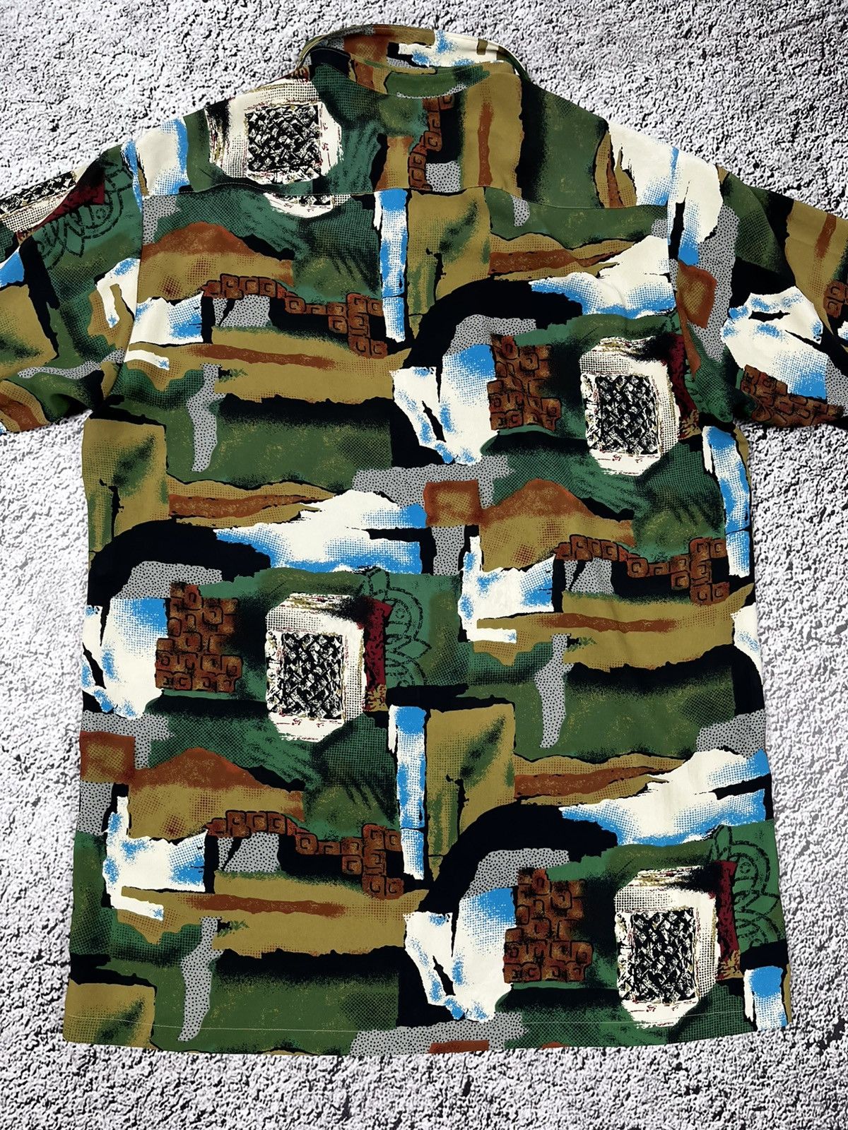 Vintage Vintage Christian Dior Style 90S Abstract Shirt size L Size US L / EU 52-54 / 3 - 7 Thumbnail