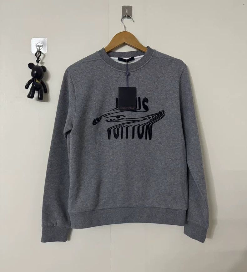 Louis Vuitton LOUIS VUITTON Twisted long sleeves 2504-Nextarrow Size US S / EU 44-46 / 1 - 1 Thumbnail