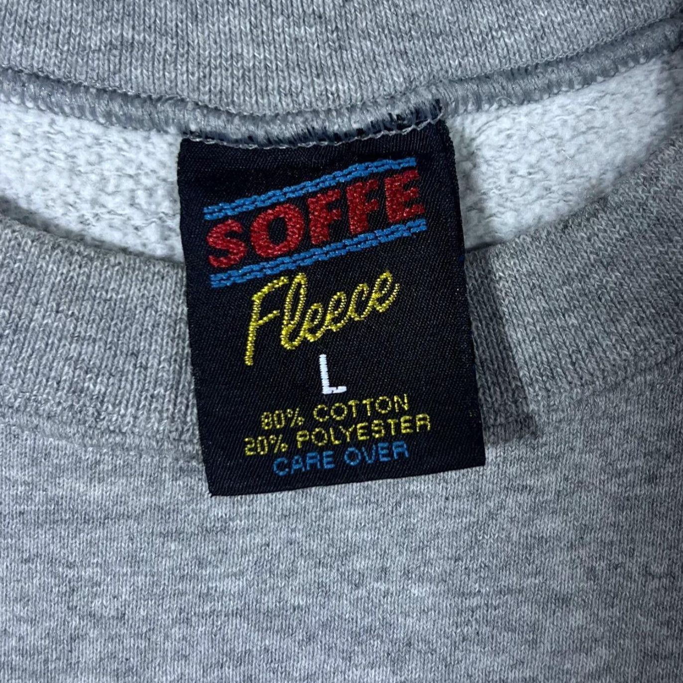 Soffe VINTAGE Soffe UW Oshkosh College University Spellout Graphic Sweatshirt Large Grey Mens Pullover Crewneck 90s University Logo Decade: 90s Size US L / EU 52-54 / 3 - 4 Thumbnail