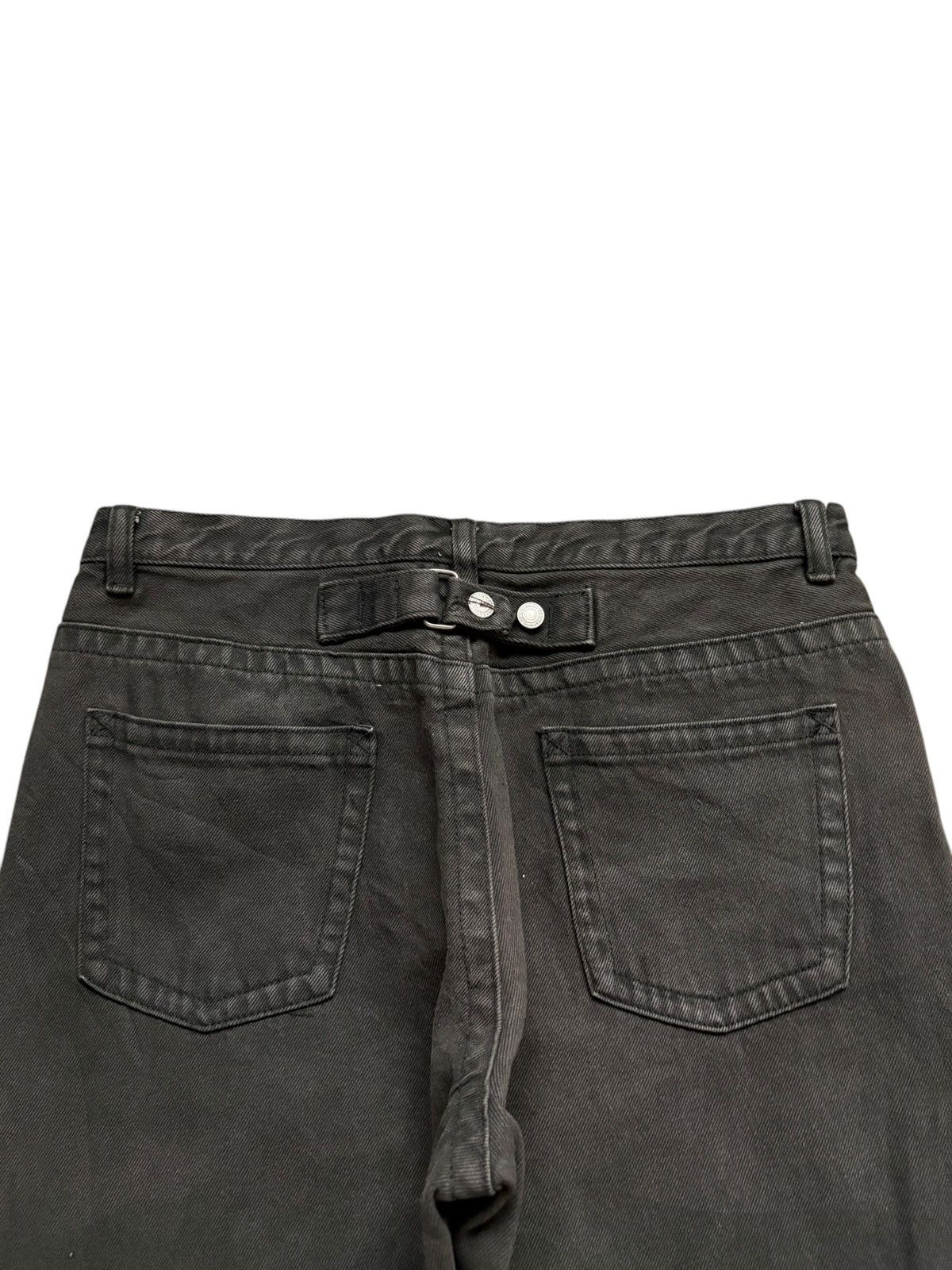 Japanese Brand Vintage Japanese Brand Studded Buckle Back Loose Jeans Size US 31 - 8 Thumbnail
