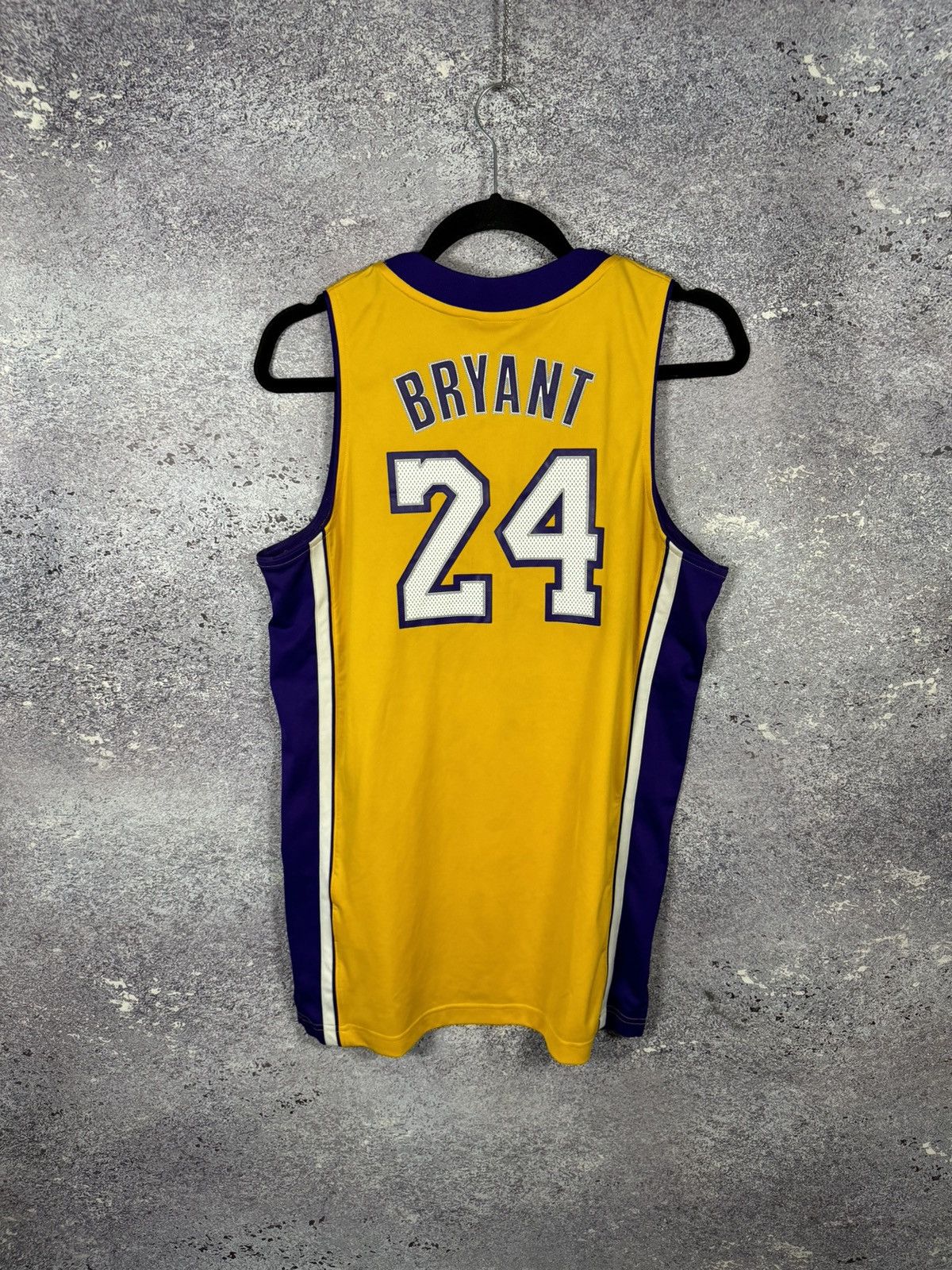 Adidas × NBA BRYANT Vintage Lakers 2014 Home NBA Jersey Blokcore Small Size US S / EU 44-46 / 1 - 2 Thumbnail