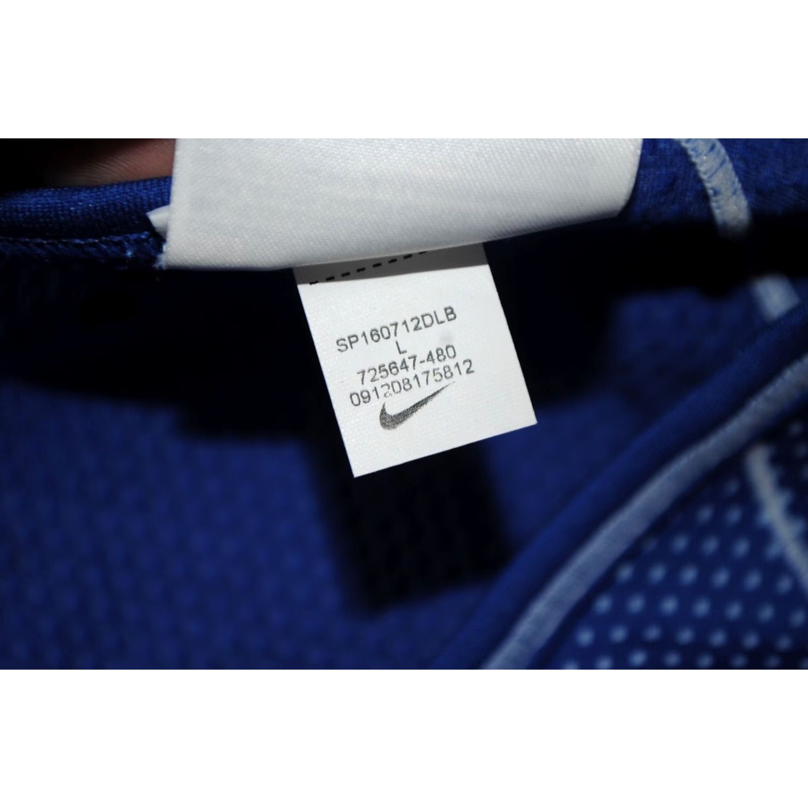 Nike WOMENS NIKE PRO HYPERCOOL LIMITLESS TRAINING TOP SHIRT JERSEY SIZE LARGE BLUE Size L / US 10 / IT 46 - 4 Thumbnail