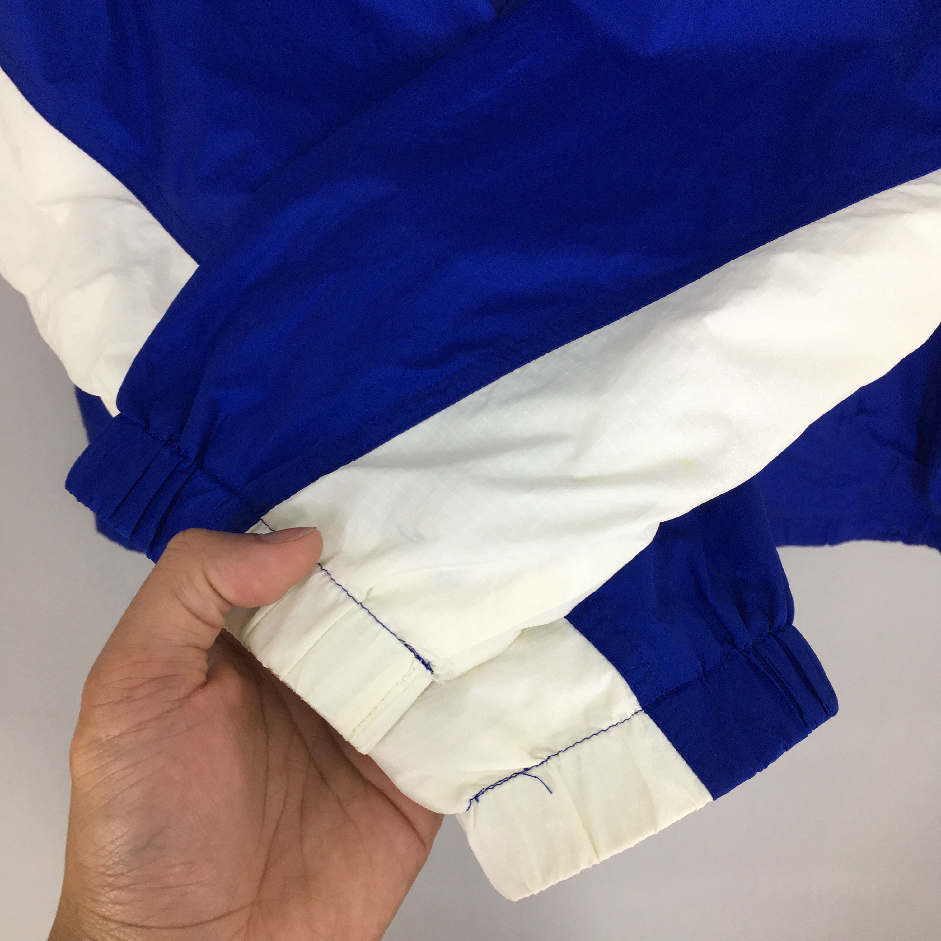 Adidas Vintage Adidas Equipment Windbreaker Jacket Mens XLarge Size US XL / EU 56 / 4 - 4 Thumbnail