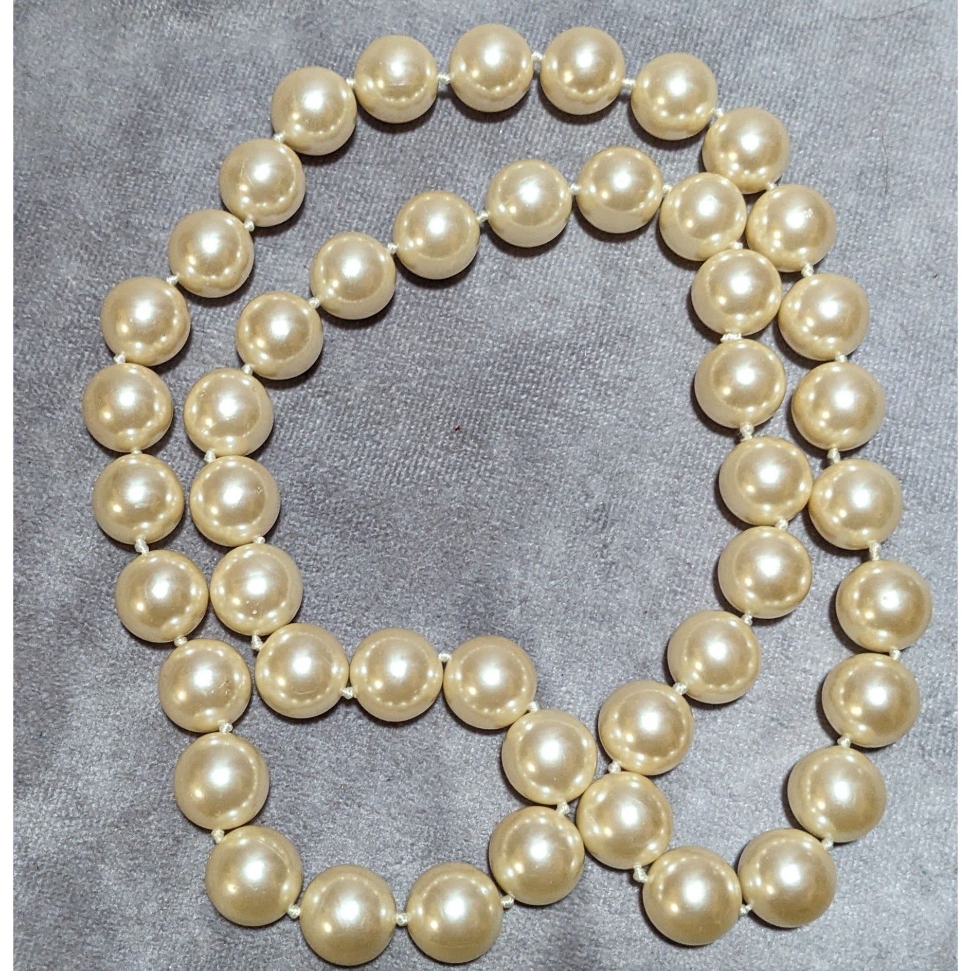 Other Chunky Retro Cream Faux Pearl Costume Necklace Size ONE SIZE - 9 Thumbnail