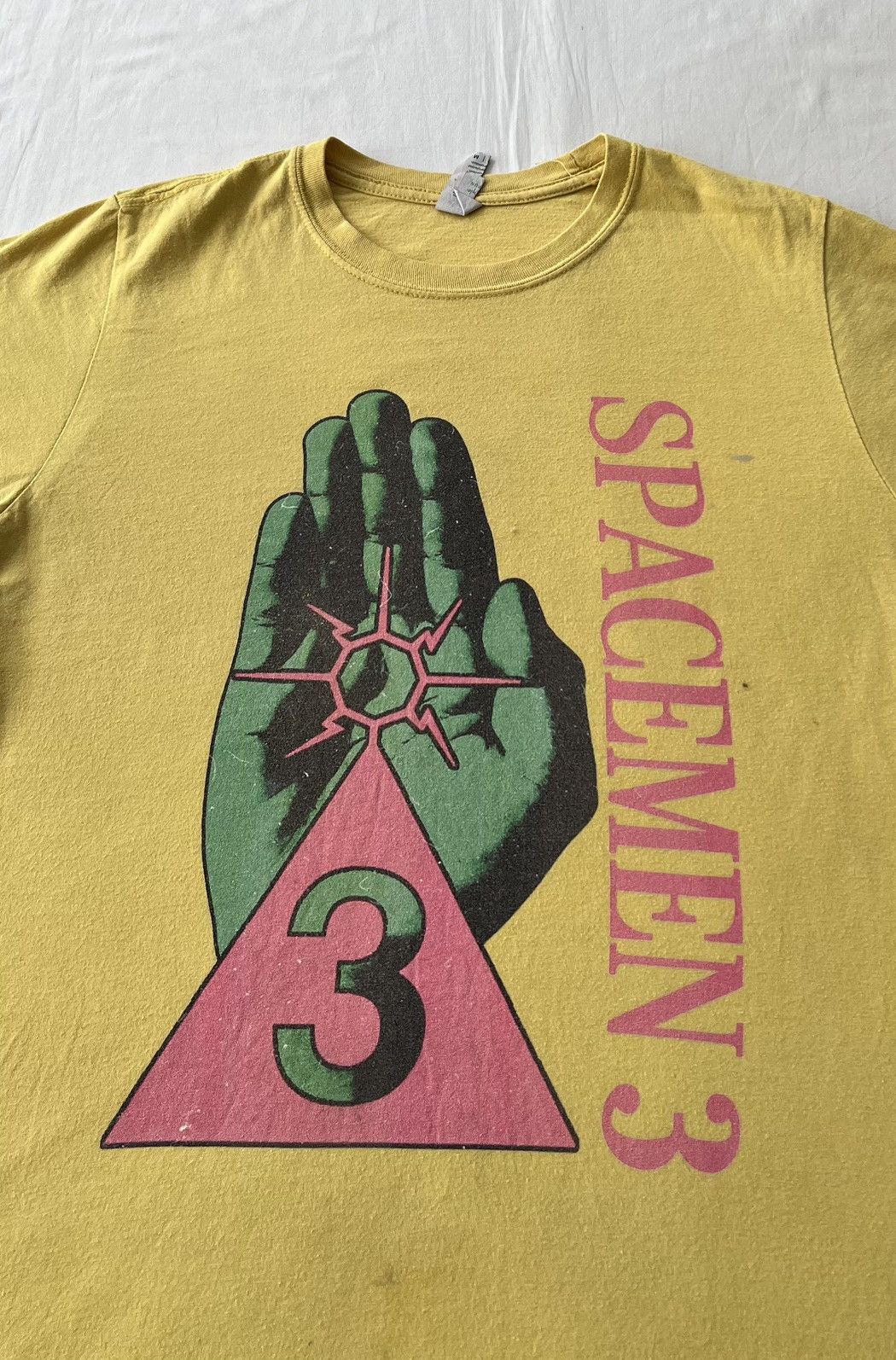 Band Tees Vintage 2000s Spacemen 3 Rock Band Yellow T-shirt Size US M / EU 48-50 / 2 - 3 Thumbnail