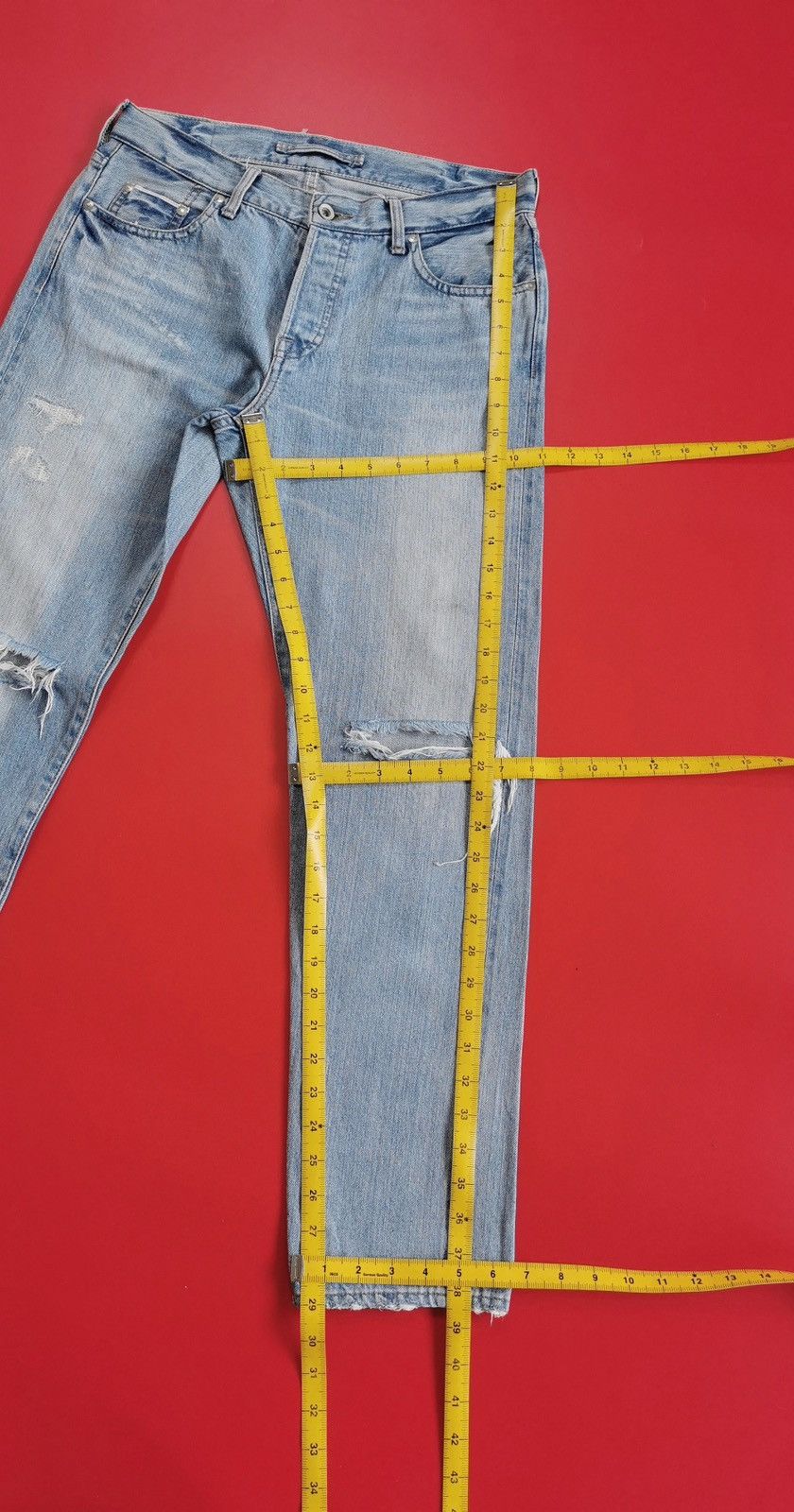 GOA GOA Selvedge Straight Leg Distressed Light Wash Jeans Size US 31 - 17 Thumbnail