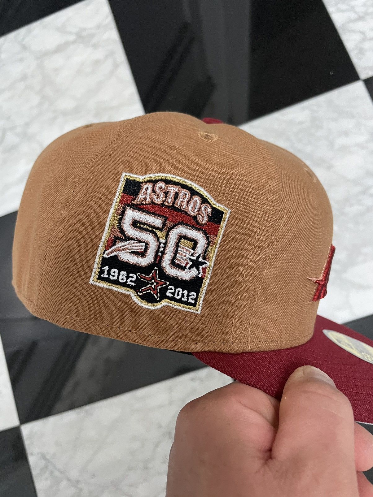 New Era 🔥 Exclusive Astros fitted 7 7/8 Size ONE SIZE - 2 Thumbnail