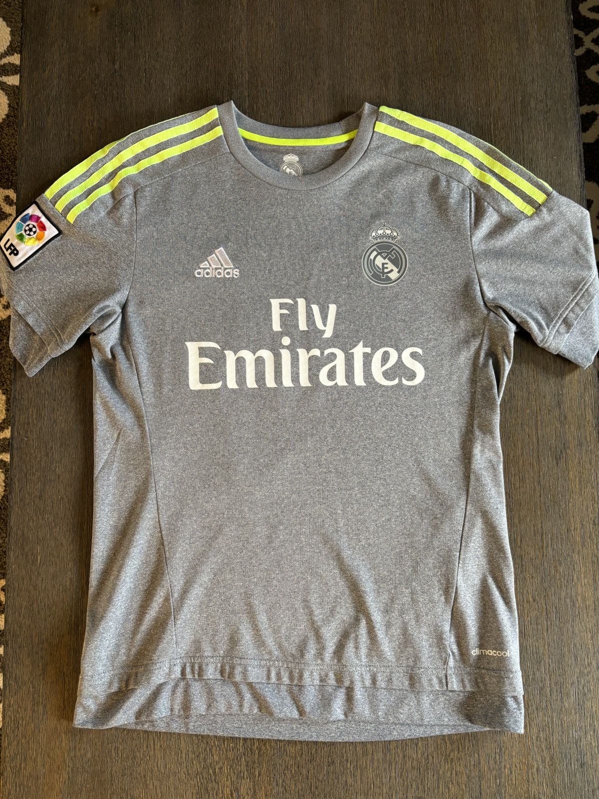 Adidas Sergio Ramos Real Madrid 15/16 Adidas Away Kit Size US S / EU 44-46 / 1 - 3 Thumbnail