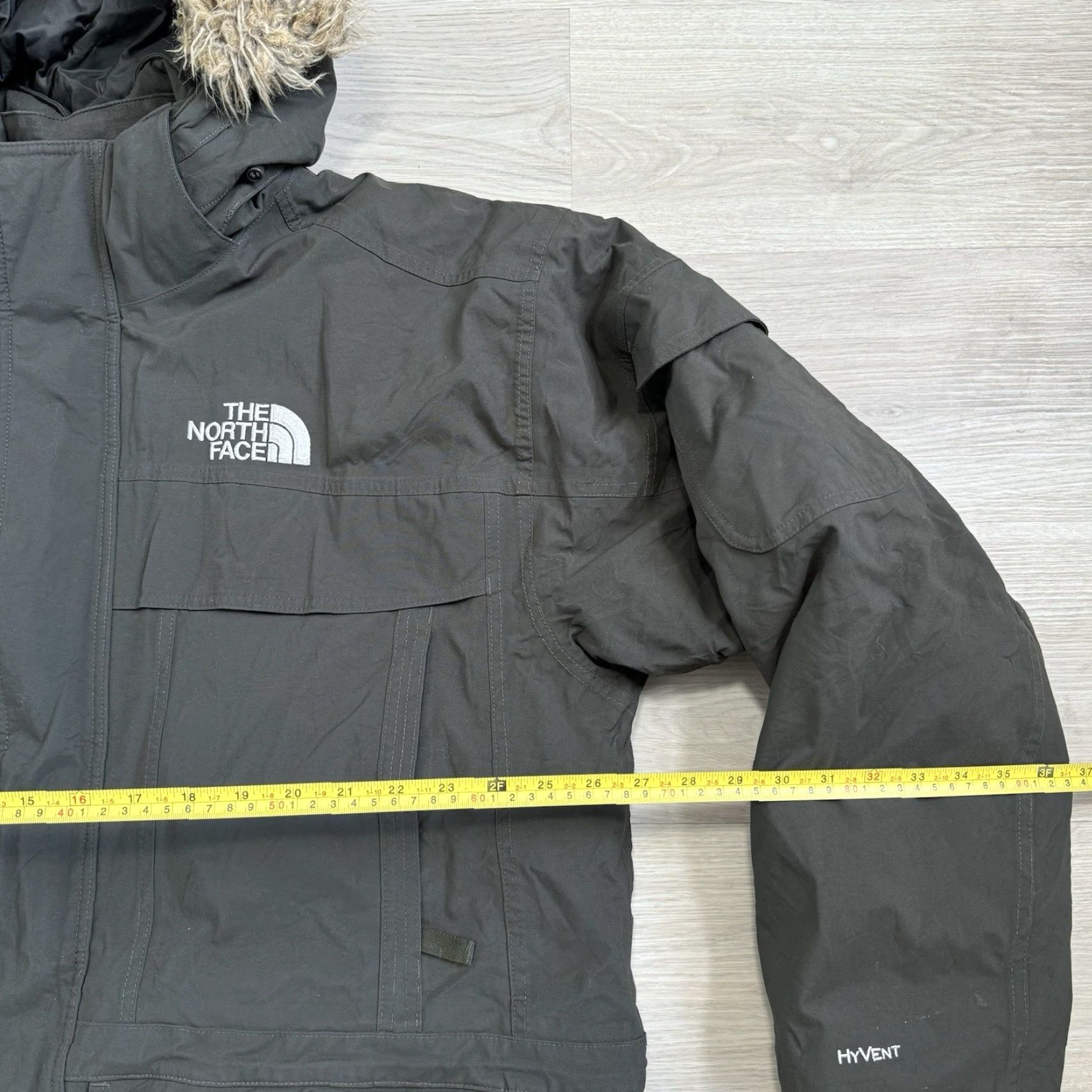 The North Face VINTAGE The North Face McMurdo Parka Winter Jacket Dark Grey Fur Insulated HyVent / Hooded Padded Zipped Pockets XL Mens Size US XL / EU 56 / 4 - 7 Thumbnail