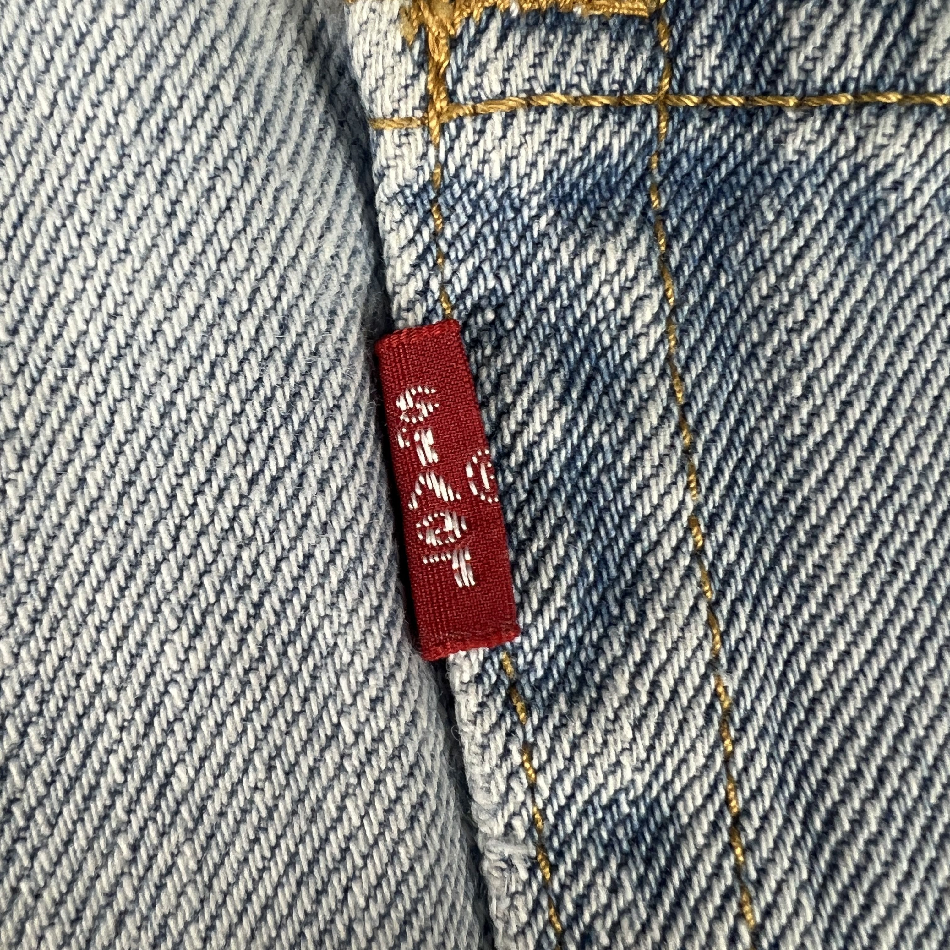 Levi's × Vintage Y2K Levi's Jeans 560 Loose Tapered Light Blue Faded Denim Size US 38 / EU 54 - 13 Thumbnail