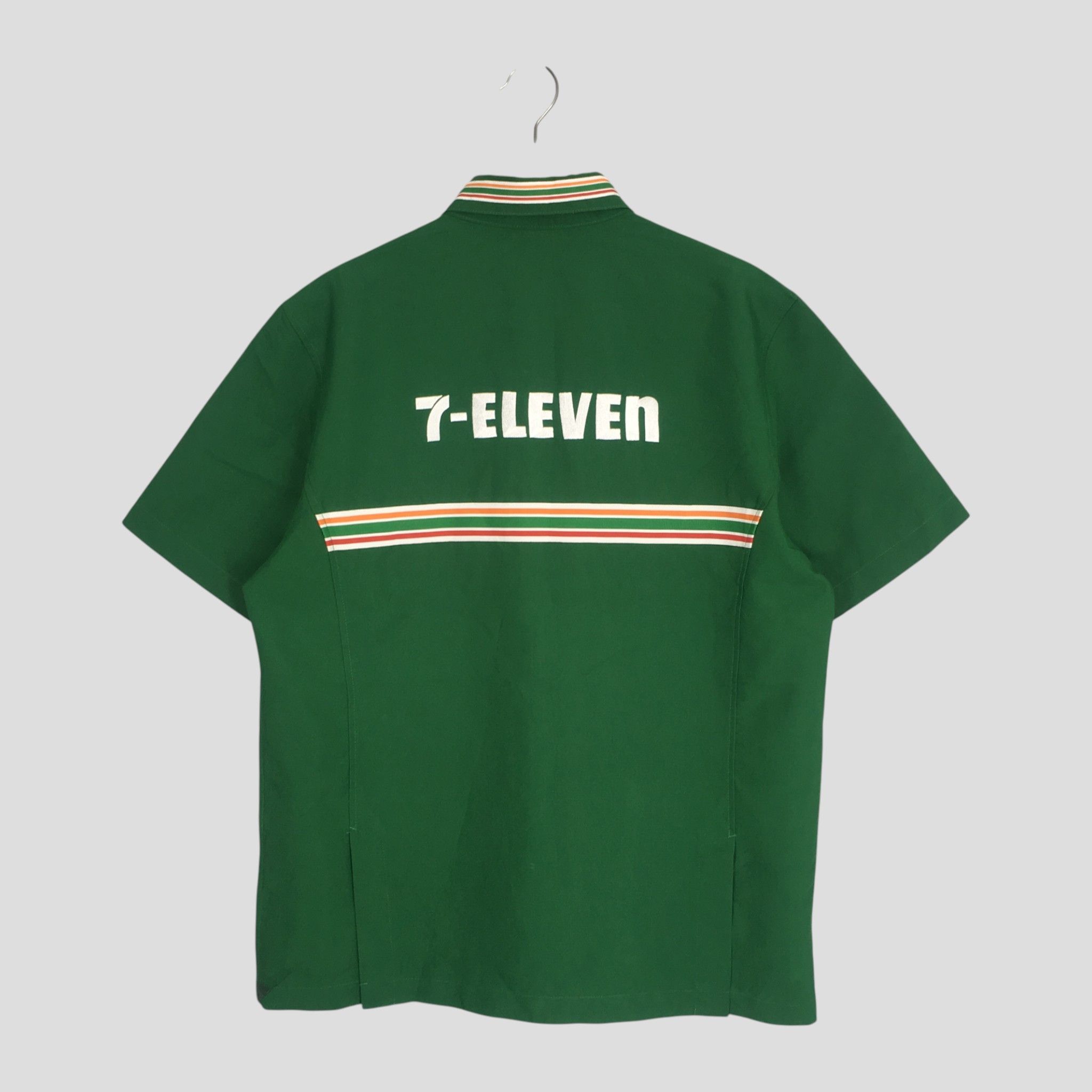 Japanese Brand Vintage 7-Eleven Workers Shirt Zipper Three Pocket Size US L / EU 52-54 / 3 - 2 Thumbnail