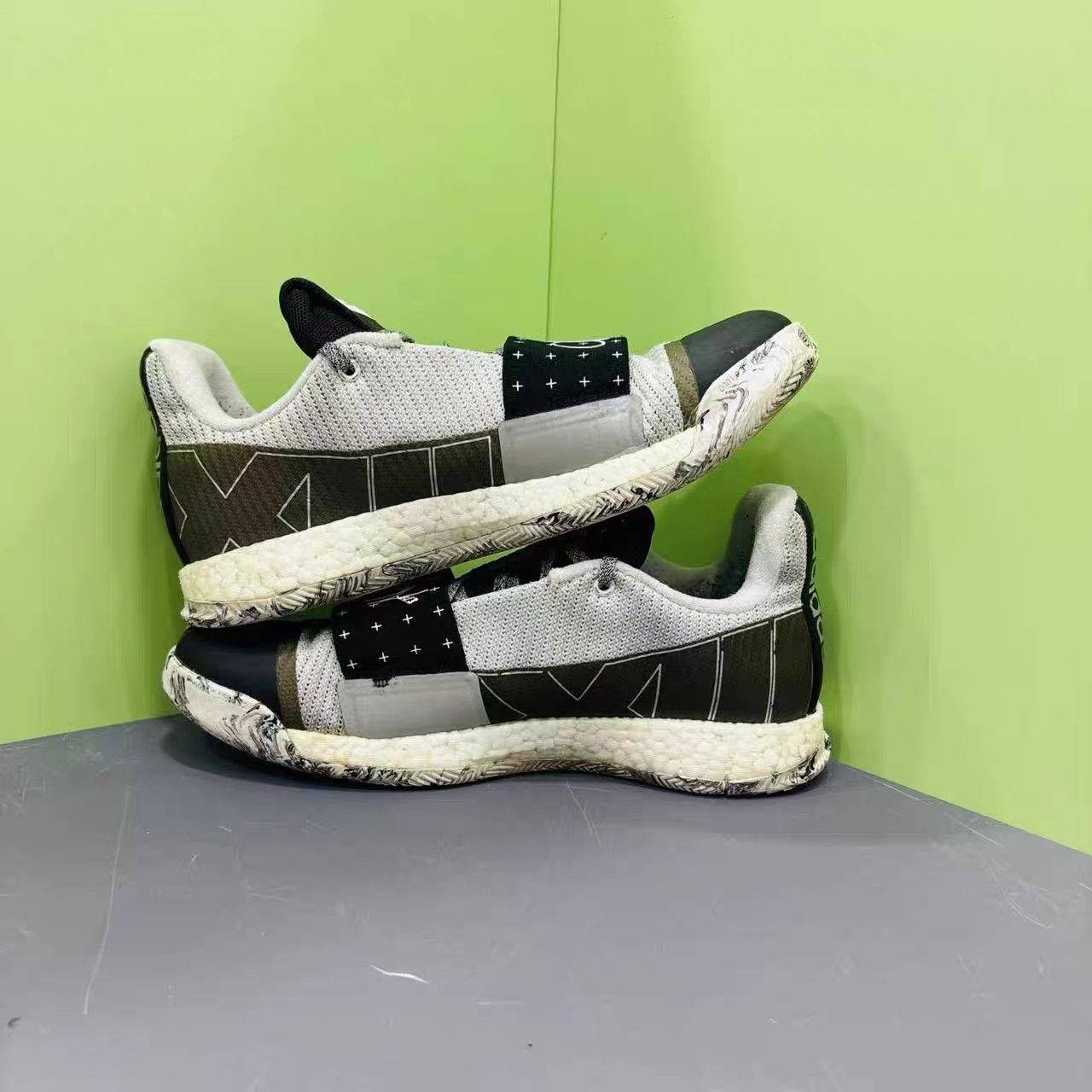 Adidas adidas Harden 3 Low Top Basketball Shoes K15 Size US 9.5 / EU 42-43 - 5 Thumbnail