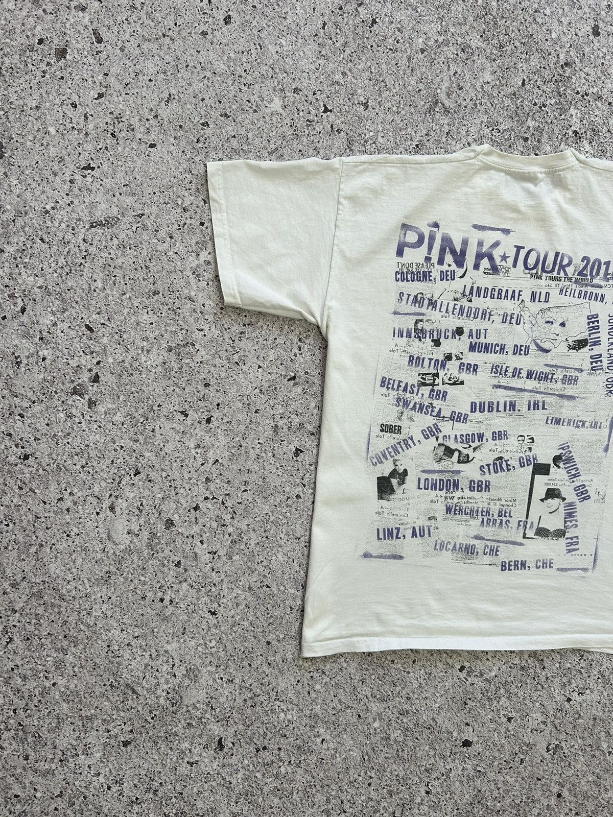 Band Tees × Vintage Vintage Rock Band Pink Tour 2010 Retro T-Shirt Y2K Hype Size US L / EU 52-54 / 3 - 7 Thumbnail