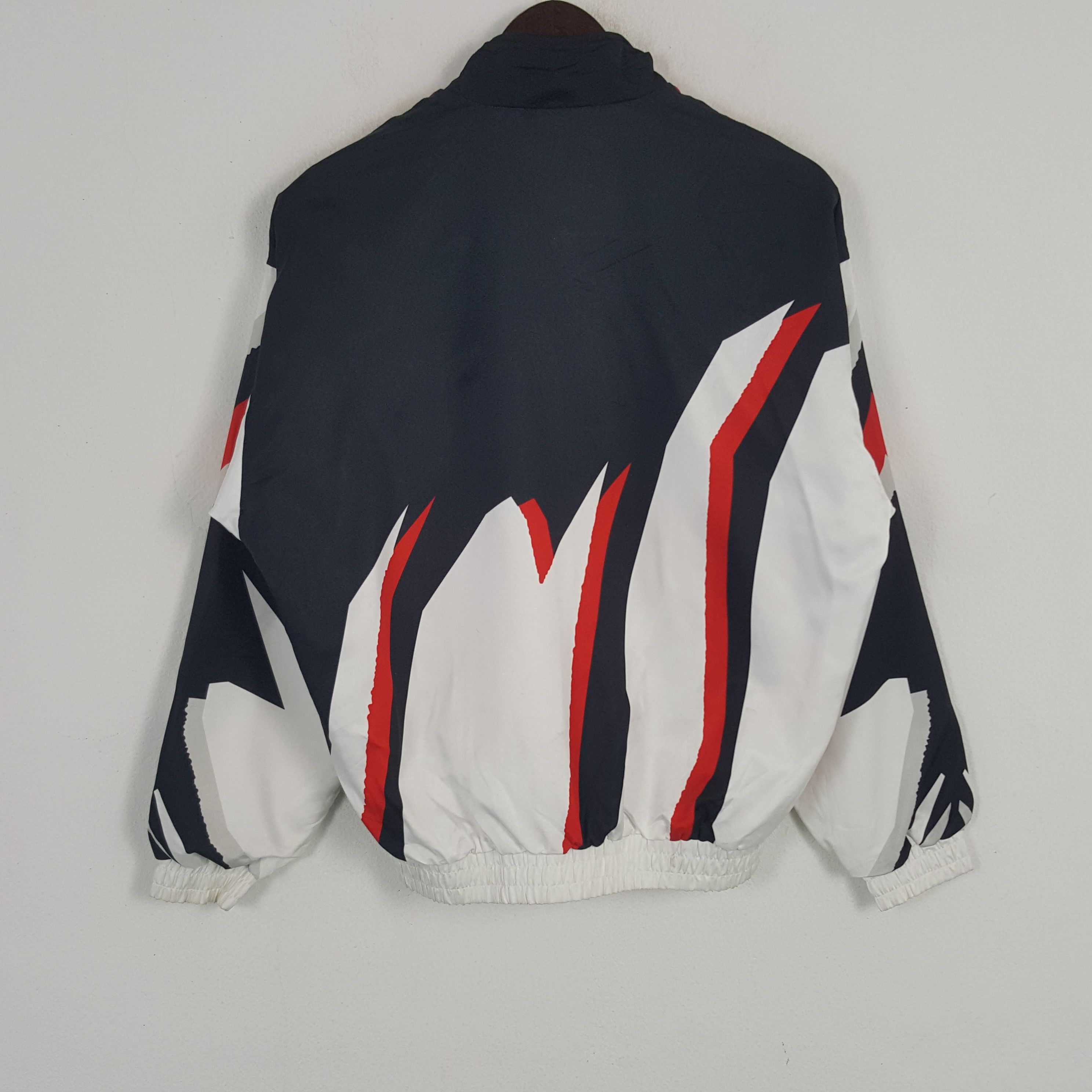 Mizuno × Sports Specialties × Vintage Vintage Mizuno Windbreaker Jacket Size US M / EU 48-50 / 2 - 3 Thumbnail