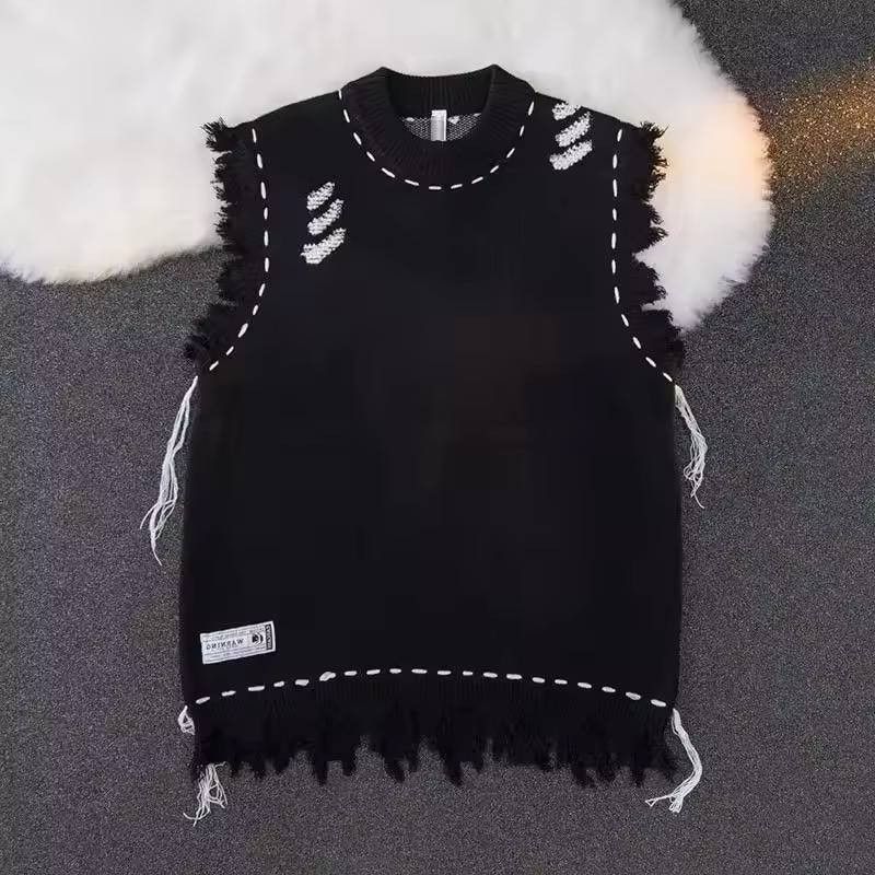 Japanese Brand × Vintage knitted sweater vest with round neckline Size US L / EU 52-54 / 3 - 1 Thumbnail