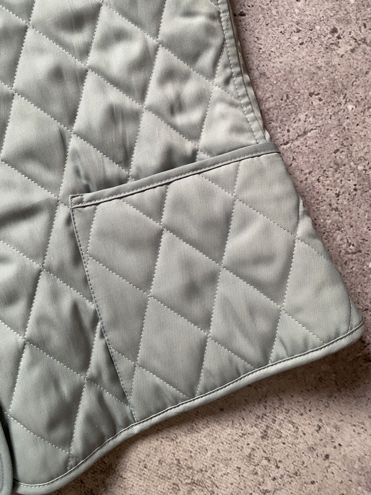 Burberry Vintage Burberry London Quilted Vest Women's Size Xs Luxury Size XS / US 0-2 / IT 36-38 - 11 Thumbnail