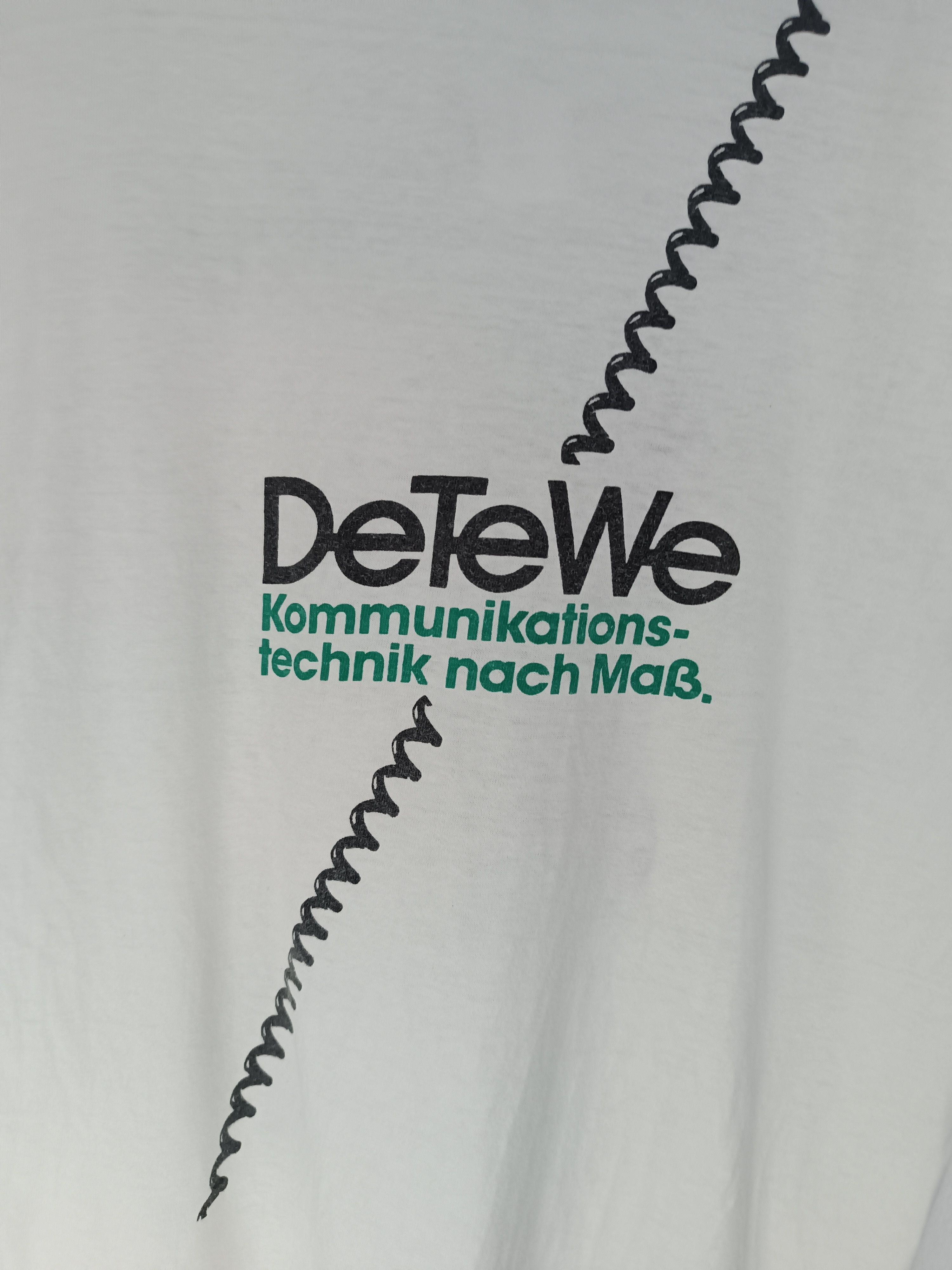 Other VINTAGE 90'S DeTeWe KOMMUNIKATIONS TECHNIK VERY RARE TEE Size US L / EU 52-54 / 3 - 13 Thumbnail