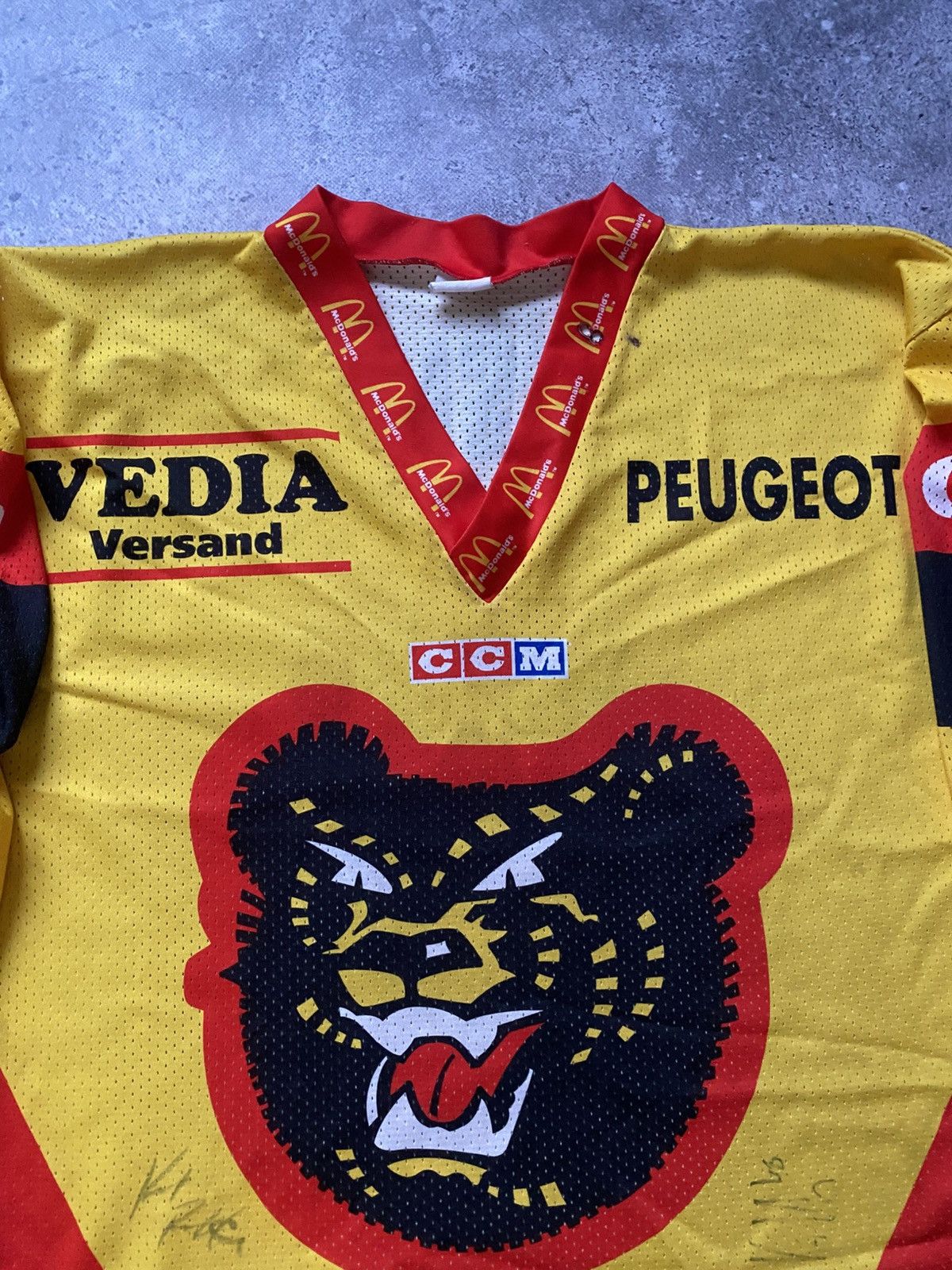 Ccm × NFL Vintage CCM Sc Bern Switzerland Ice Hockey Jersey Size US S / EU 44-46 / 1 - 2 Thumbnail