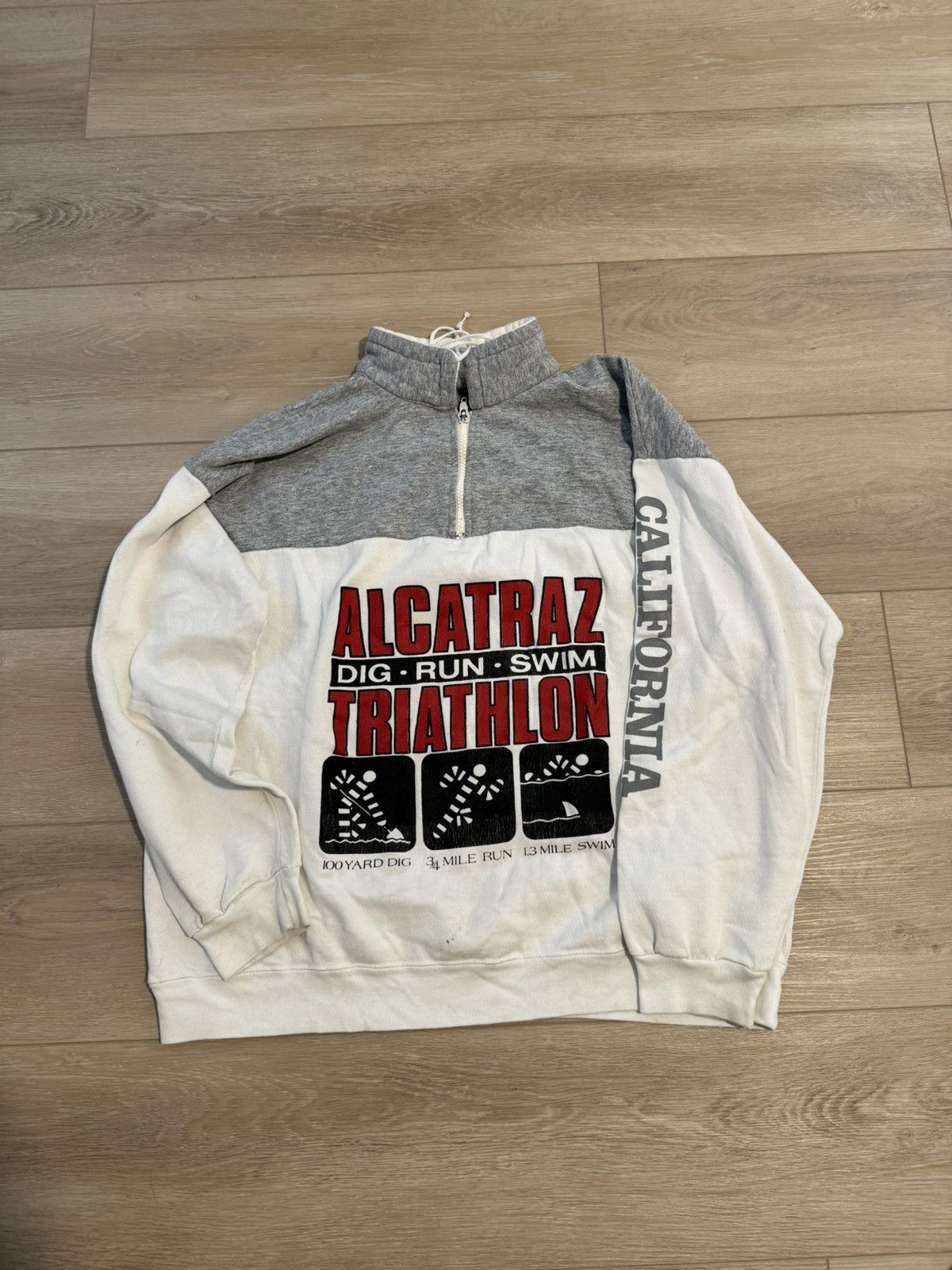 Vintage Vintage 80s Alcatraz Triathlon ‘Dig, Swim, Run’ Jacket Size US XL / EU 56 / 4 - 1 Thumbnail