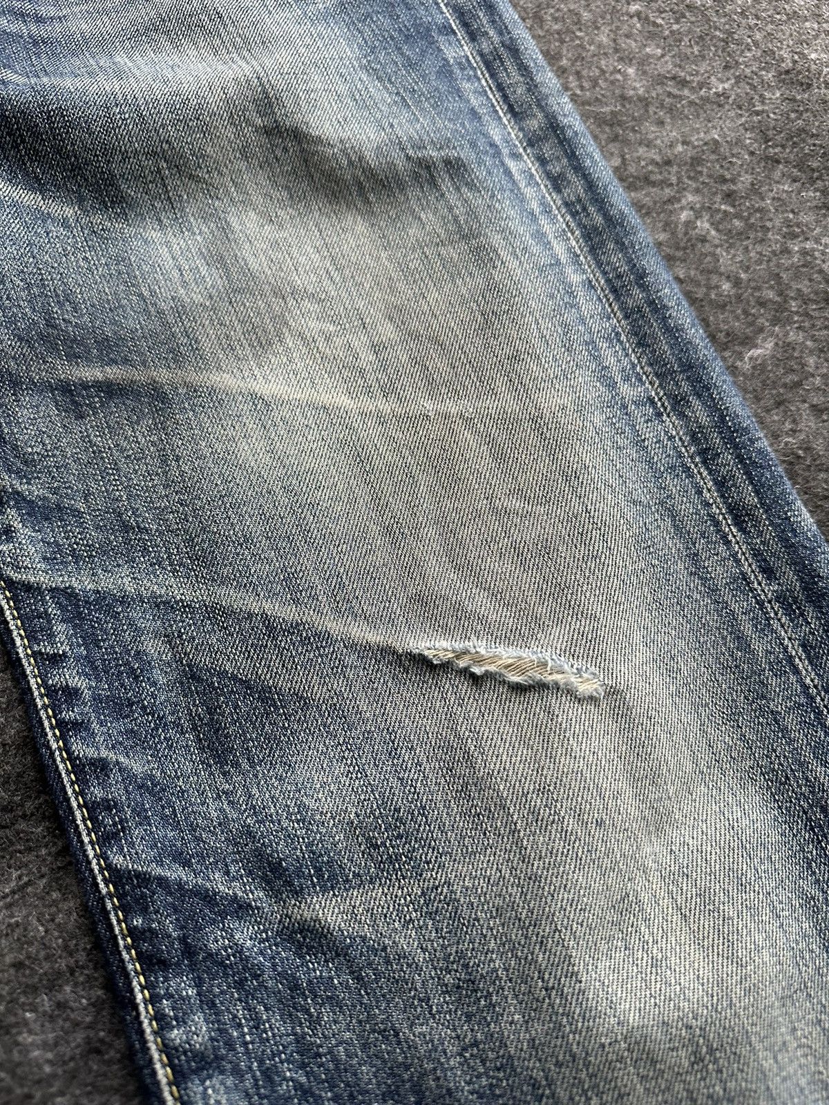 Uniqlo Uniqlo S002 Kaihara Faded Washed Vintage Denim D412 Size US 32 / EU 48 - 9 Thumbnail