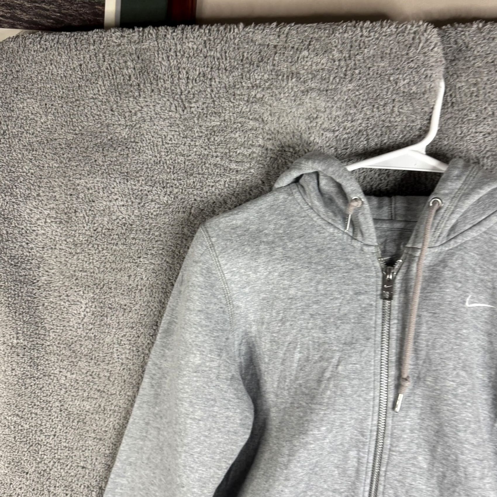 Nike Nike Hoodie Mens Small Gray Full Zip Fleece Sweatshirt Swoosh Logo Side Pockets Adjustable Drawstring Hooded Jacket Size US S / EU 44-46 / 1 - 5 Thumbnail