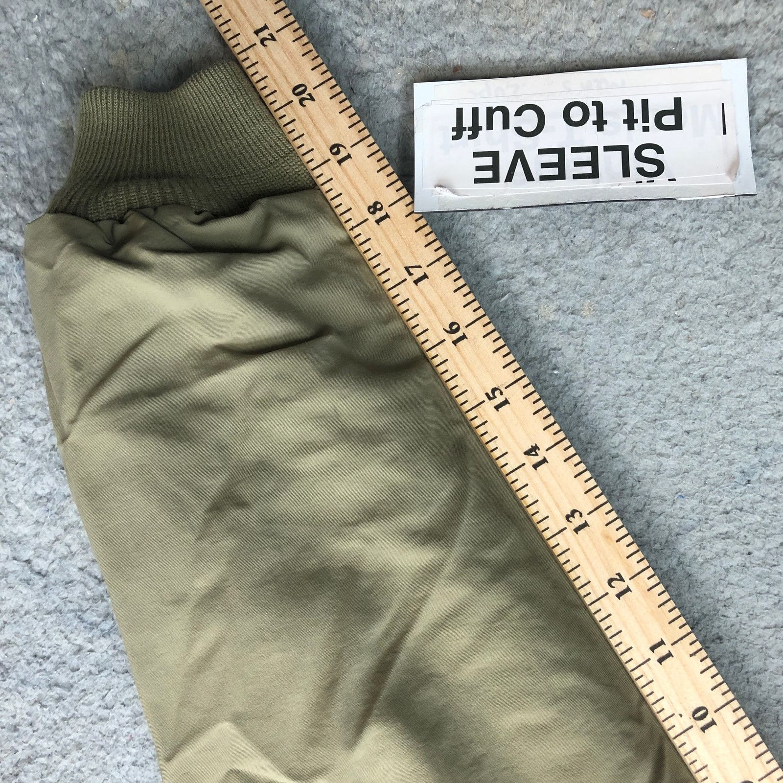 L.L. Bean LL Bean Nylon Fleece Lined Insulated Warm Up Jacket Mens L Size US L / EU 52-54 / 3 - 10 Thumbnail