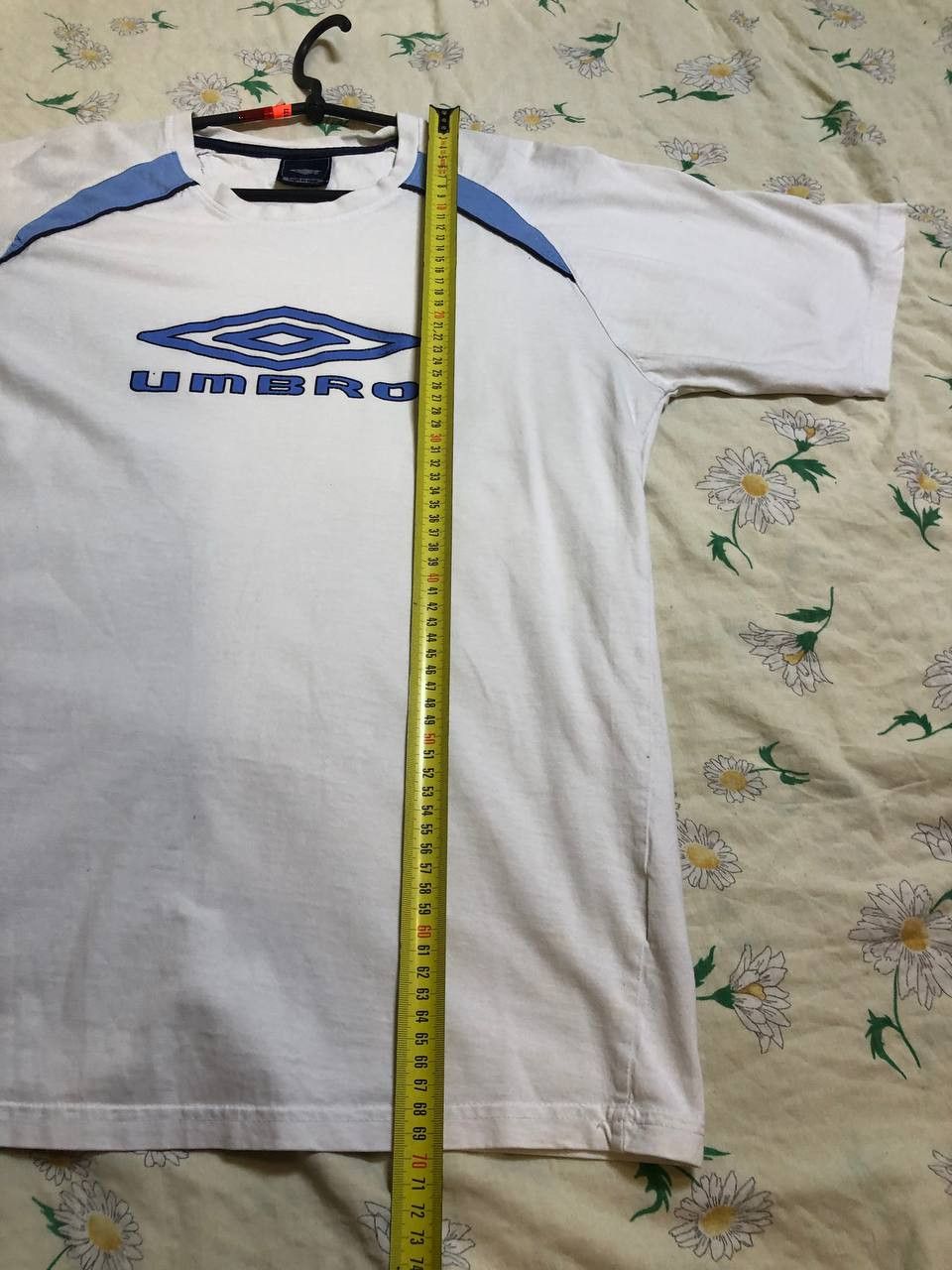 Umbro Y2K T-shirt white Umbro big logo center Vintage Size US M / EU 48-50 / 2 - 5 Thumbnail