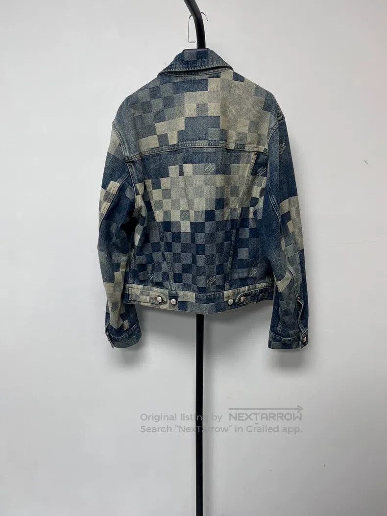 Louis Vuitton Louis Vuitton Mosaic printed lapel, single-breasted, long- Size US S / EU 44-46 / 1 - 2 Thumbnail