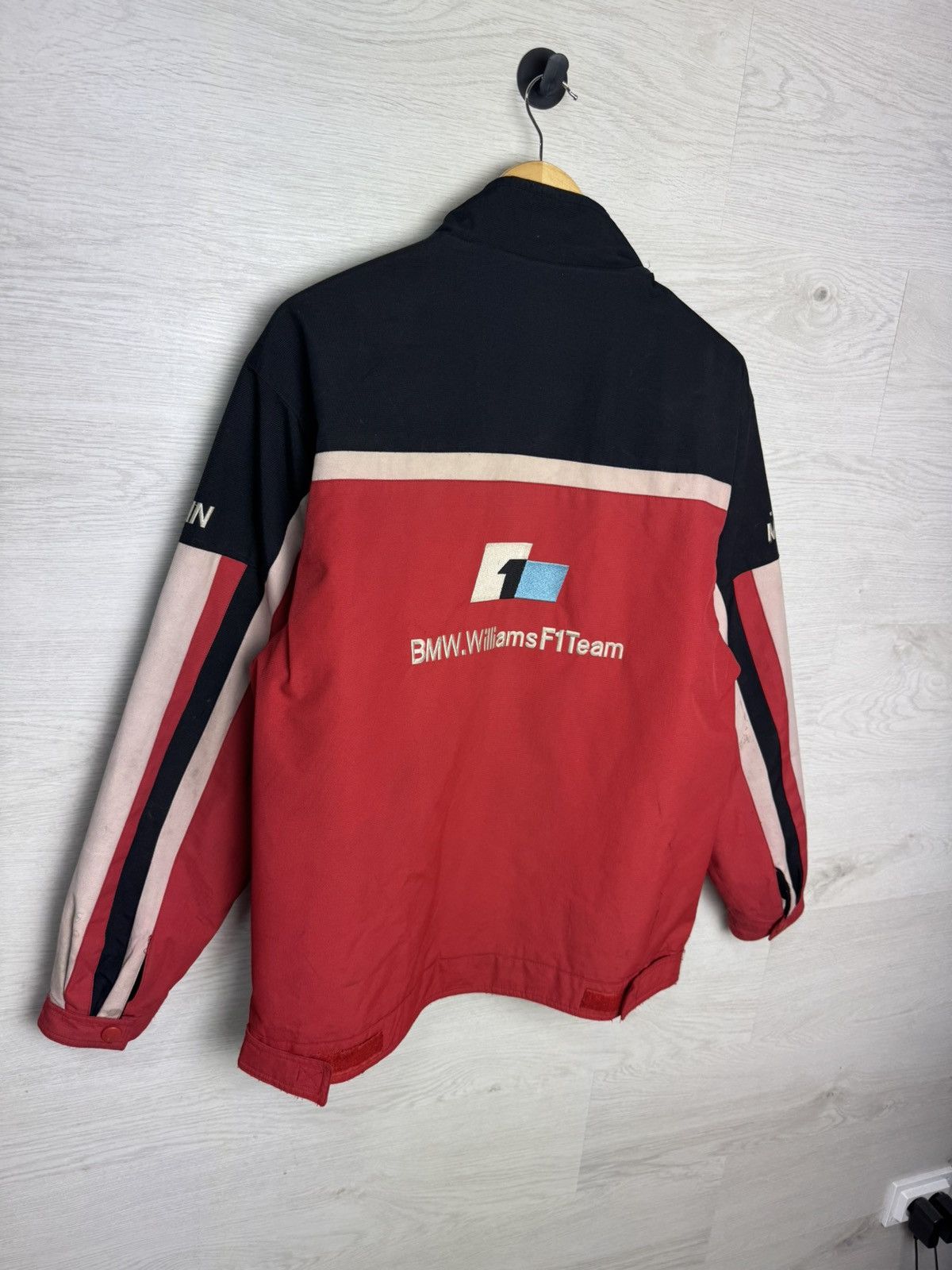 BMW BMW Williams Racing F1 Formula Uno Jacket Red Vintage Size US L / EU 52-54 / 3 - 16 Thumbnail