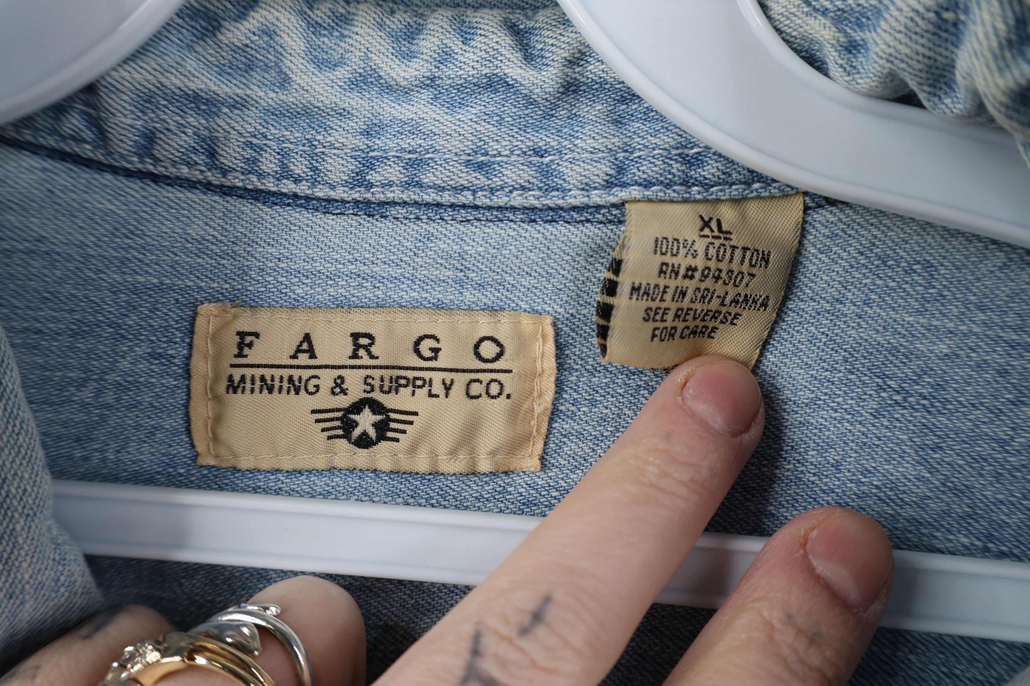 Vintage Vintage 90s Streetwear Heavy Denim Jean Button Down Shirt Size US XL / EU 56 / 4 - 8 Thumbnail