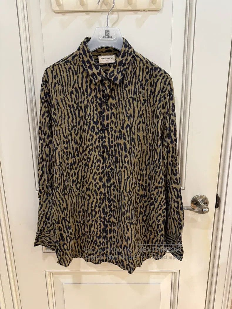 Saint Laurent Paris Saint Laurent Paris Size 39 Leopard print silk shirt, size Size US M / EU 48-50 / 2 - 3 Thumbnail
