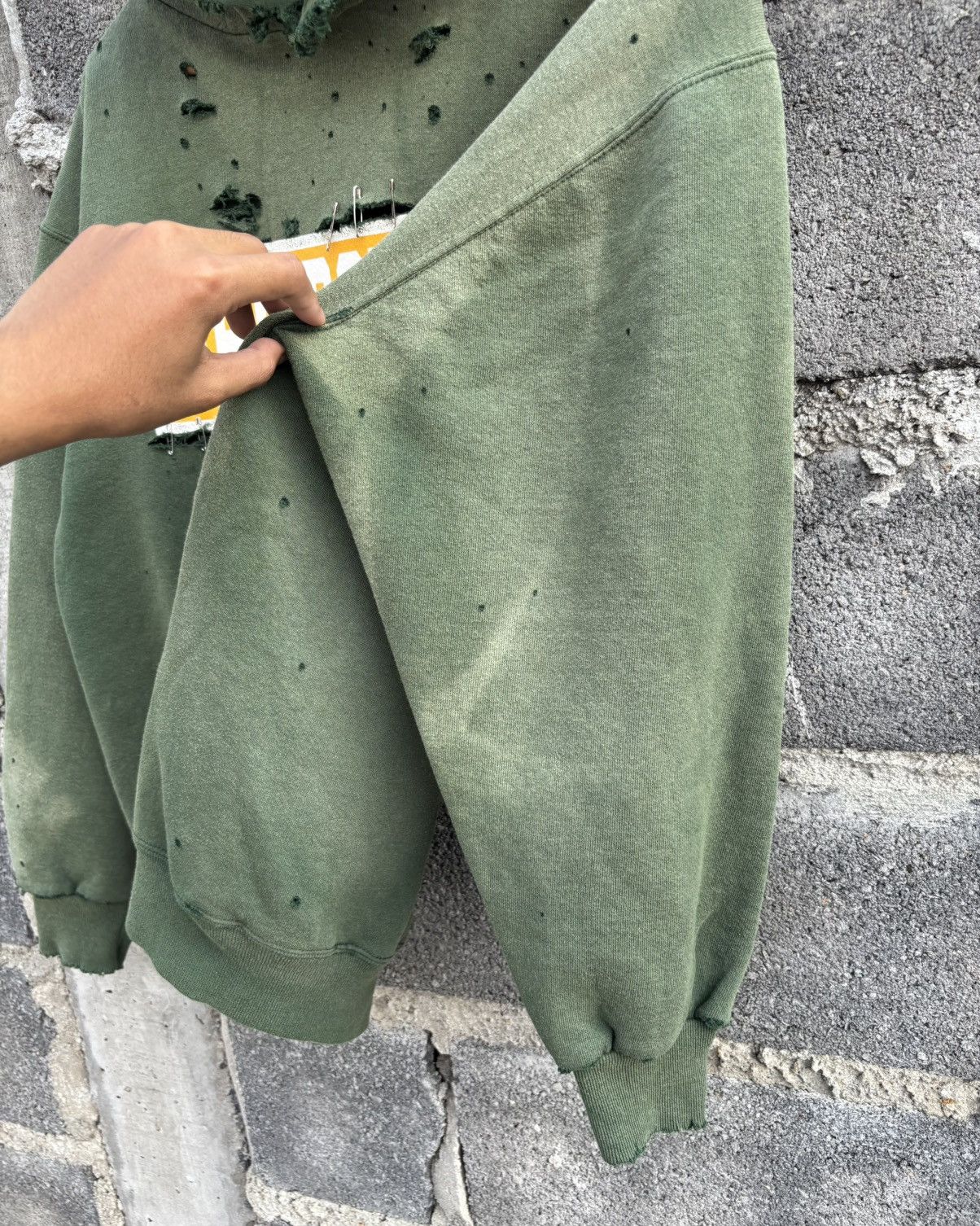 Russell Athletic Thrashed 90s Distressed Russell Faded Hoodie Size US M / EU 48-50 / 2 - 18 Thumbnail